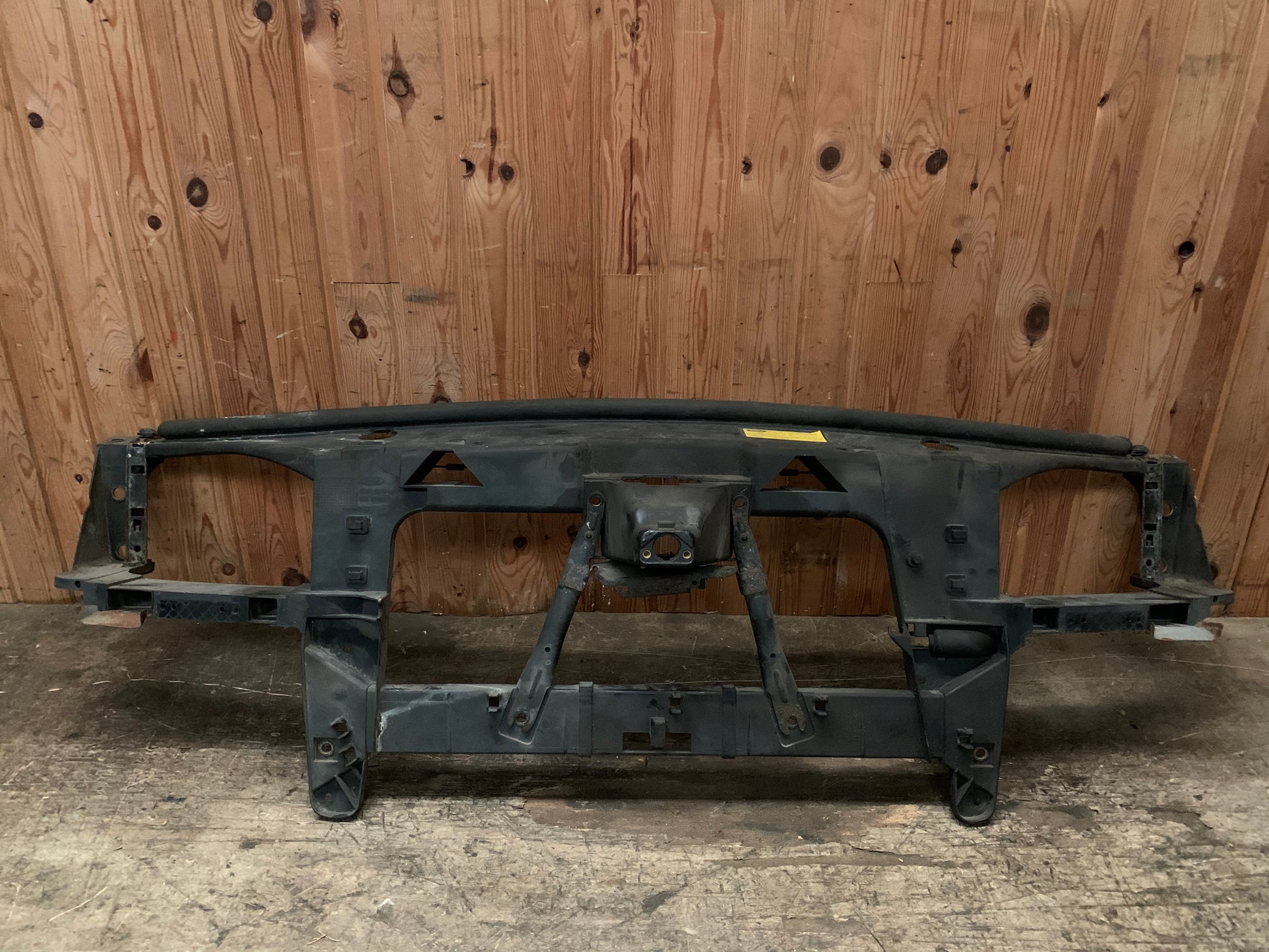 Ford Mondeo 3 Frontkasse Med OEM Nr. Ophugger Fra Ford Ophugger