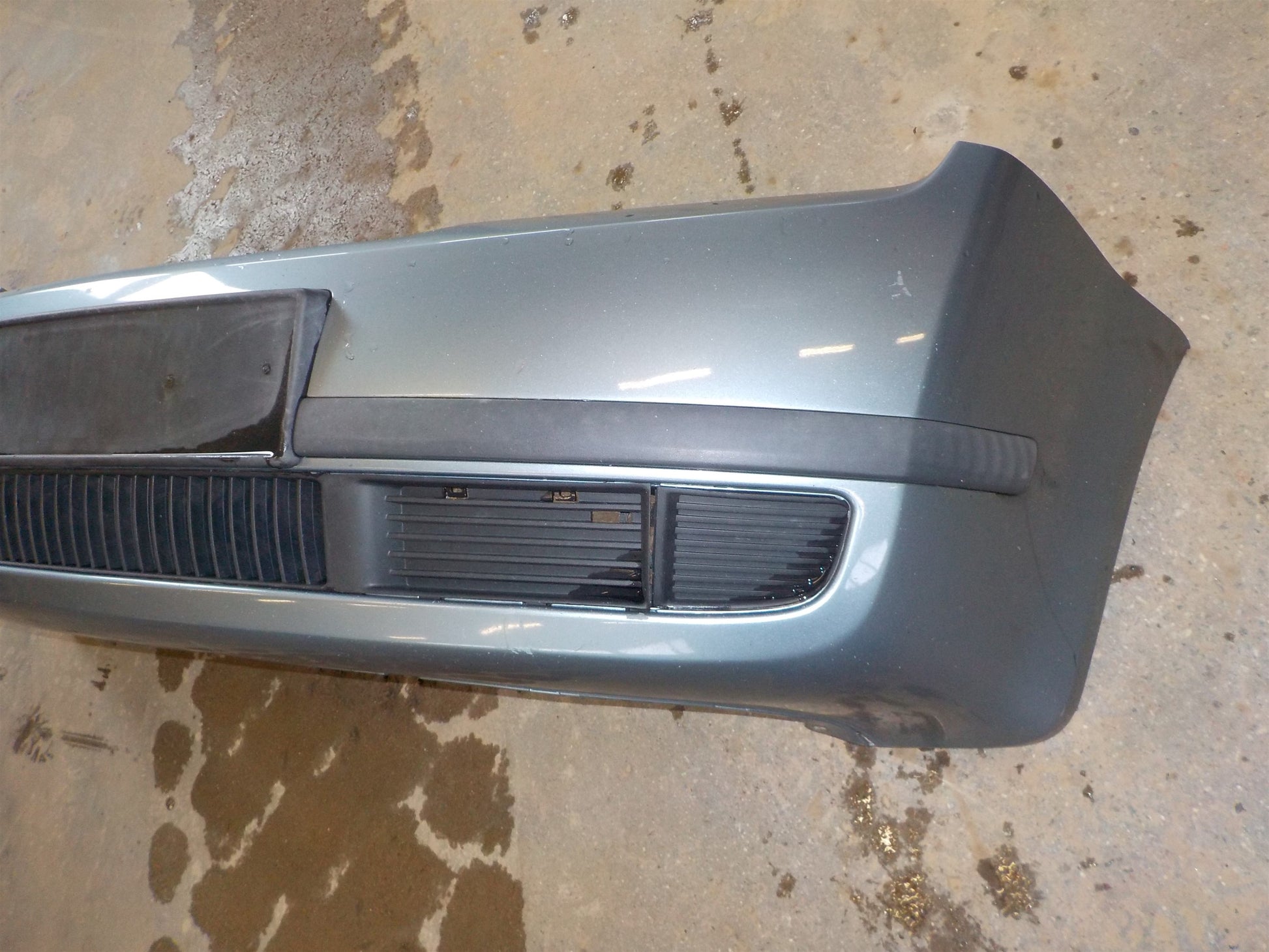 Skoda Fabia Forkofanger Med OEM Nr. 6Y0807221 Fra Skoda Ophugger