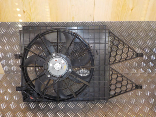VW Polo 6C Kølerblæser El Med OEM Nr. 6R0959455E Fra VW Ophugger