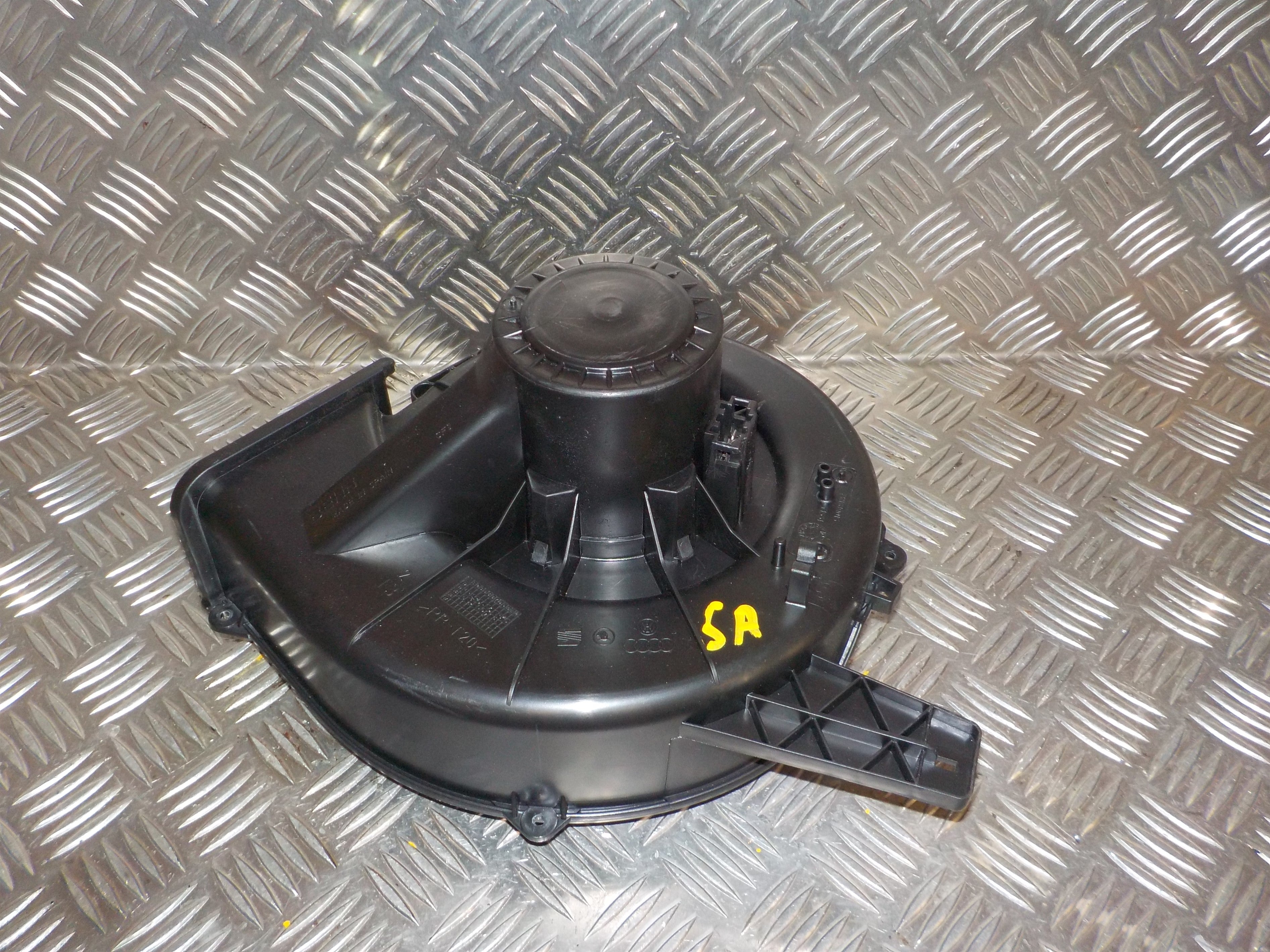 VW Polo 6C Varmeblæser Med OEM Nr. 6Q1819015J Fra VW Ophugger