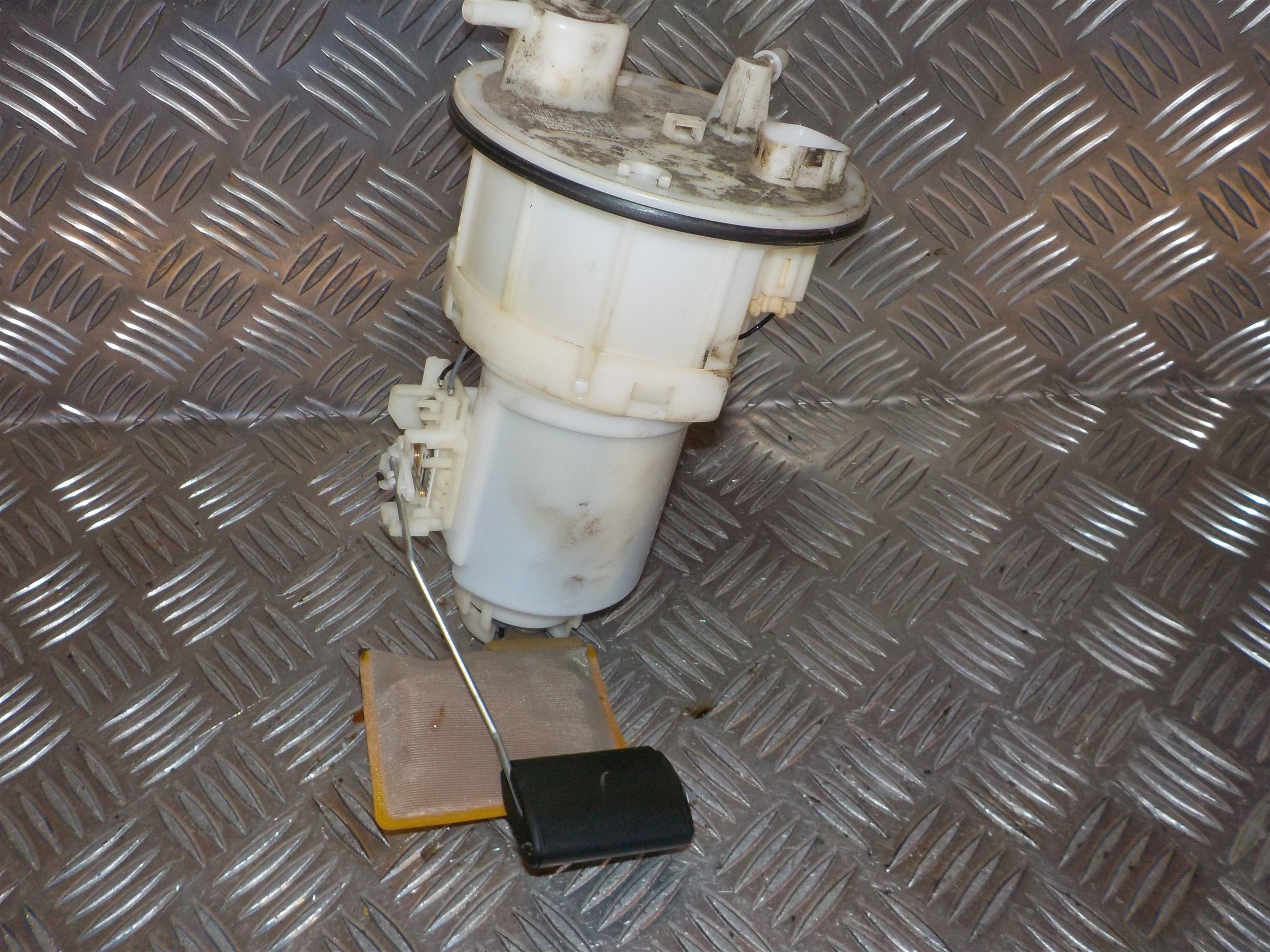 Kia Rio Jb Benz/Brændstofpumpe El Med OEM Nr. 311101G000 Fra Kia Ophugger