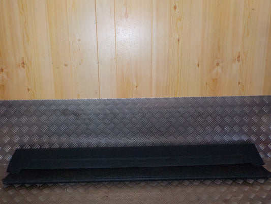 Peugeot Partner Bagageafdæk/Rullegar. Stc Med OEM Nr. Ophugger Fra Peugeot Ophugger