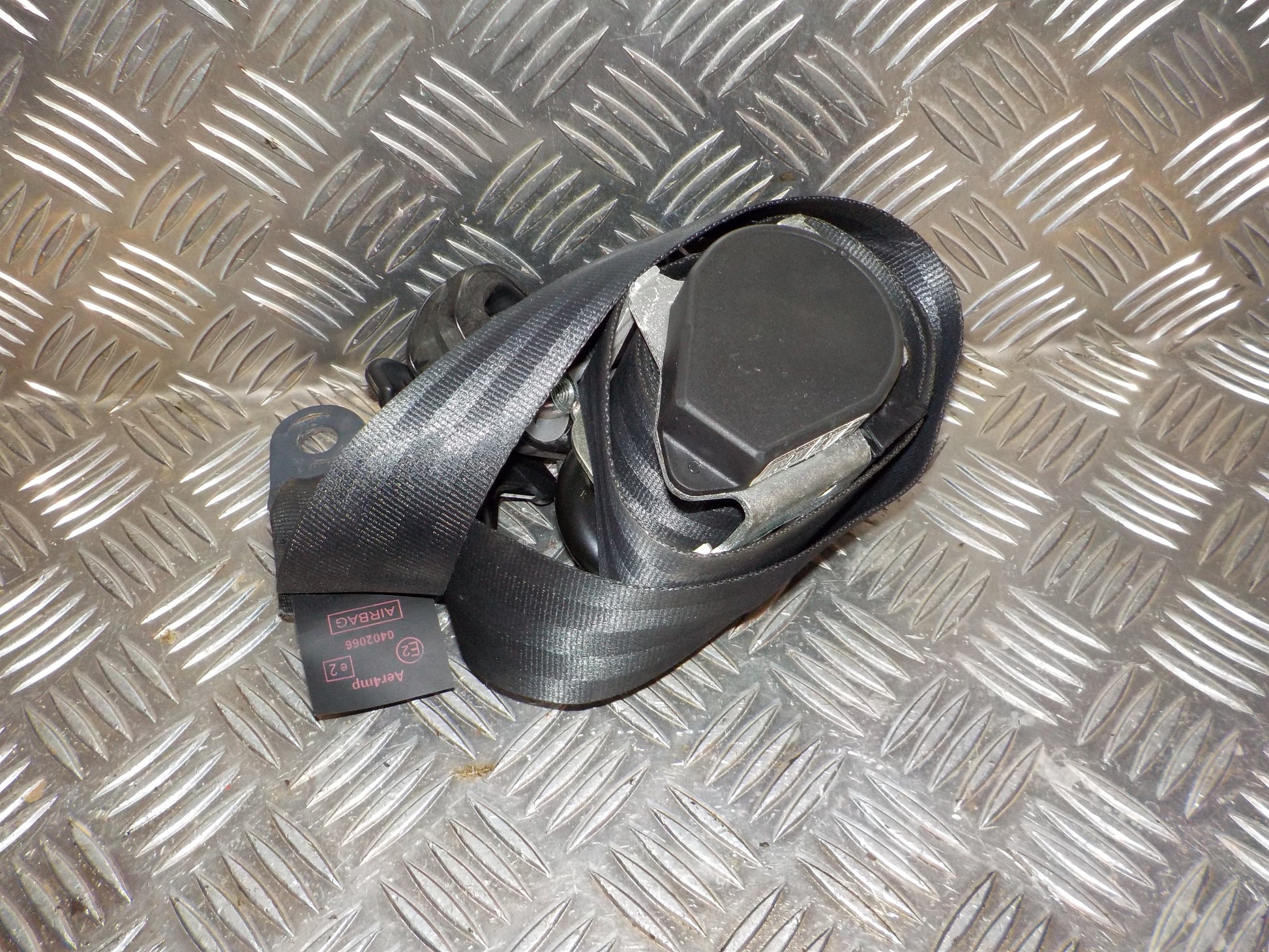 Peugeot 407 Sikkerhedsseler For Med OEM Nr. 8974HH Fra Peugeot Ophugger