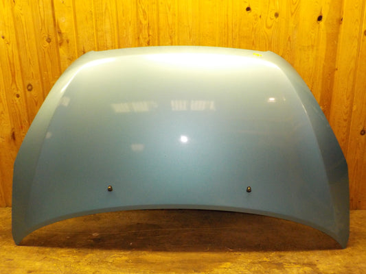 Suzuki Splash Fronthjelm Med OEM Nr. 5730051K00 Fra Suzuki Ophugger