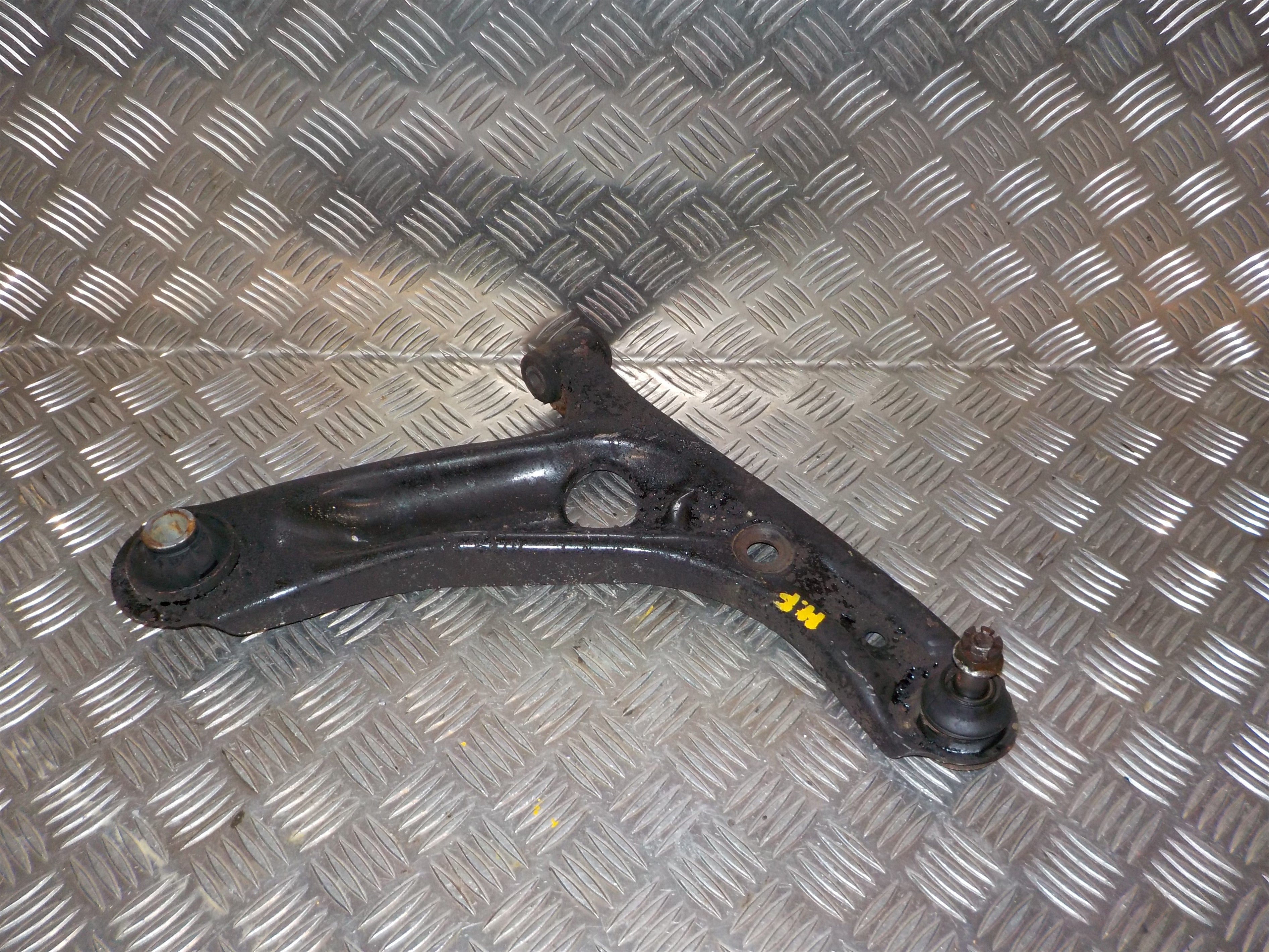 Citroen C1 Bærearm F.N. H Med OEM Nr. 3521L3 Fra Citroen Ophugger