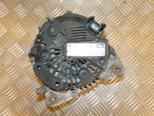 VW Passat 3C Generator Med OEM Nr. 021903026L Fra VW Ophugger