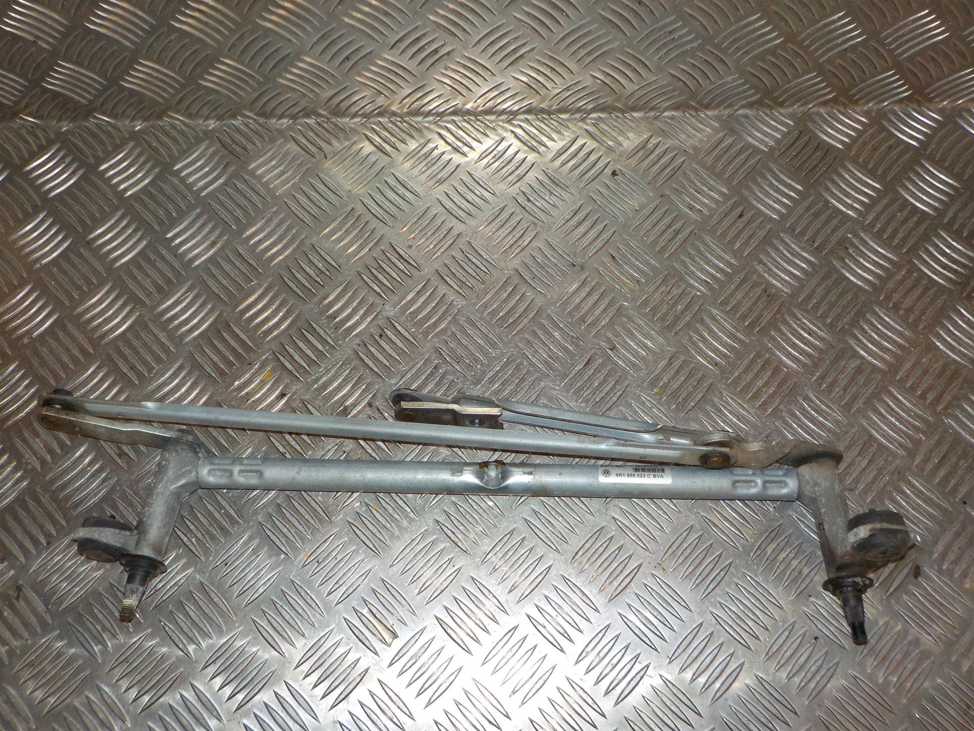 VW Polo 6C Viskertræk Med OEM Nr. 3397021393 Fra VW Ophugger