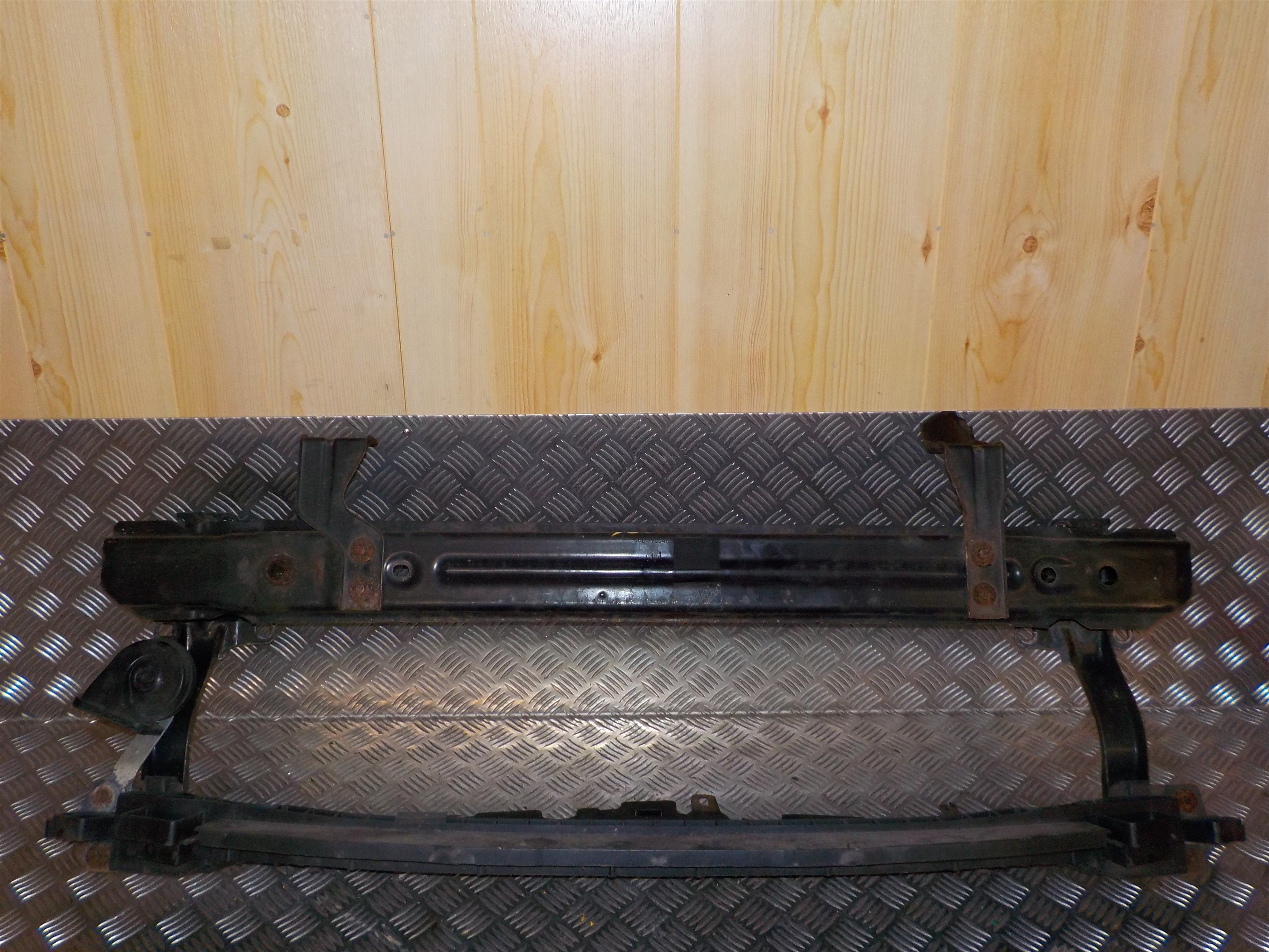 Citroen C3 II Forkofanger Rå Med OEM Nr. 7422HO Fra Citroen Ophugger