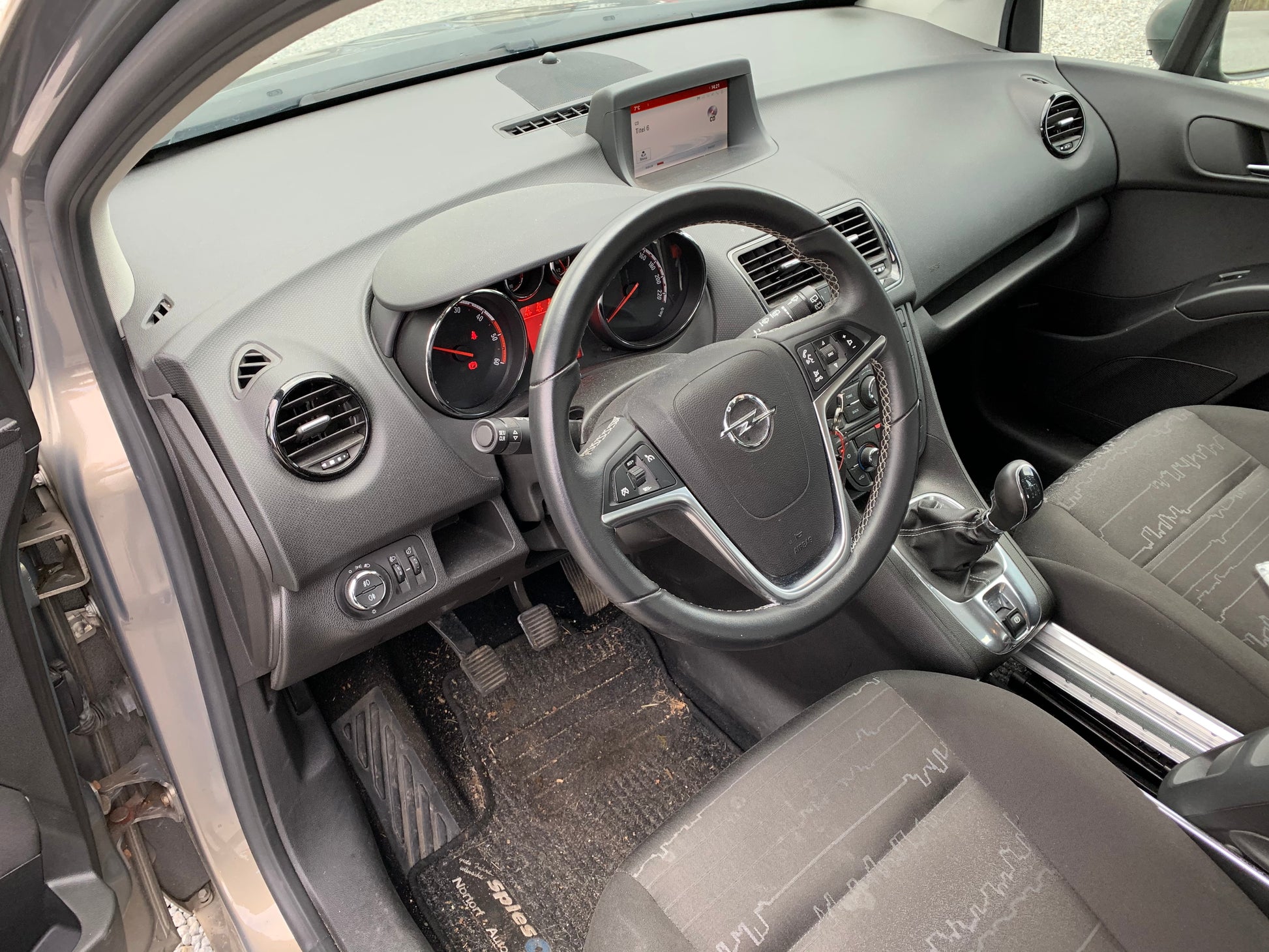 Opel Meriva B Pluk-Selv-Bil Med OEM Nr. Ophugger Fra Opel Ophugger
