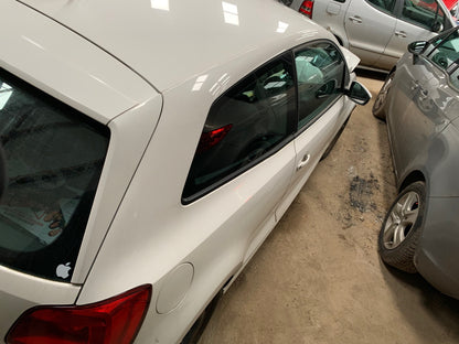 VW Polo 6R Pluk-Selv-Bil Med OEM Nr. Ophugger Fra VW Ophugger