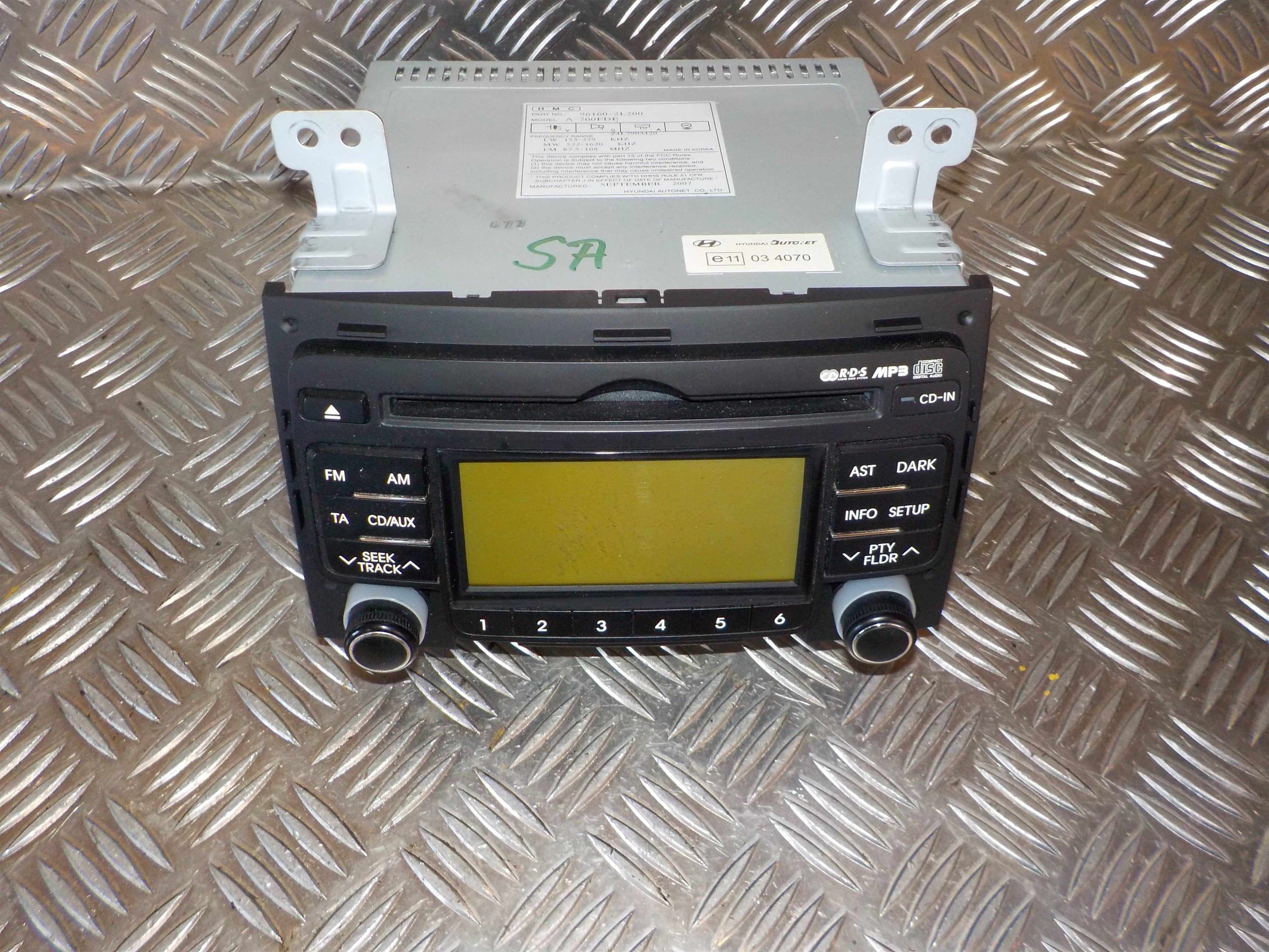 Hyundai I30 Km Radio M/Cd Med OEM Nr. 961602L200 Fra Hyundai Ophugger