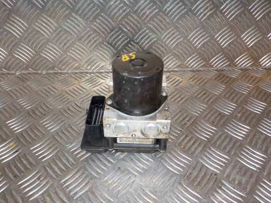 Skoda Fabia Abs Pumpe Med OEM Nr. 0265234575 Fra Skoda Ophugger