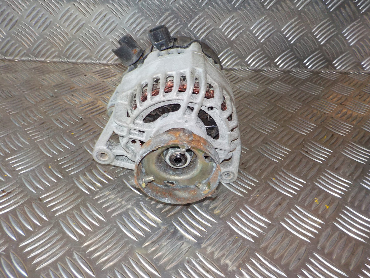 Ford Focus Generator Med OEM Nr. 1301377 Fra Ford Ophugger