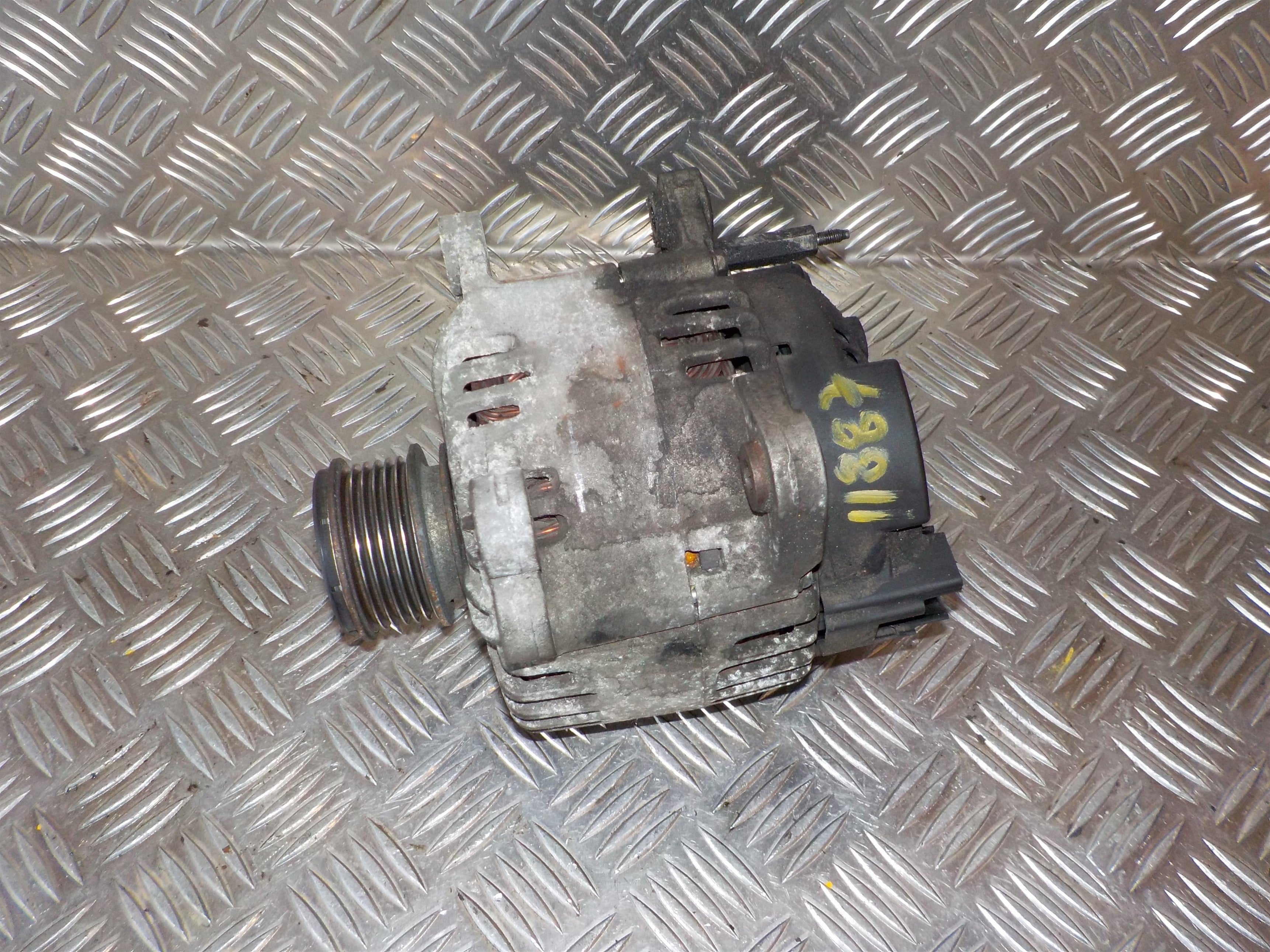 Seat Altea Generator Med OEM Nr. 06F903023C Fra Seat Ophugger