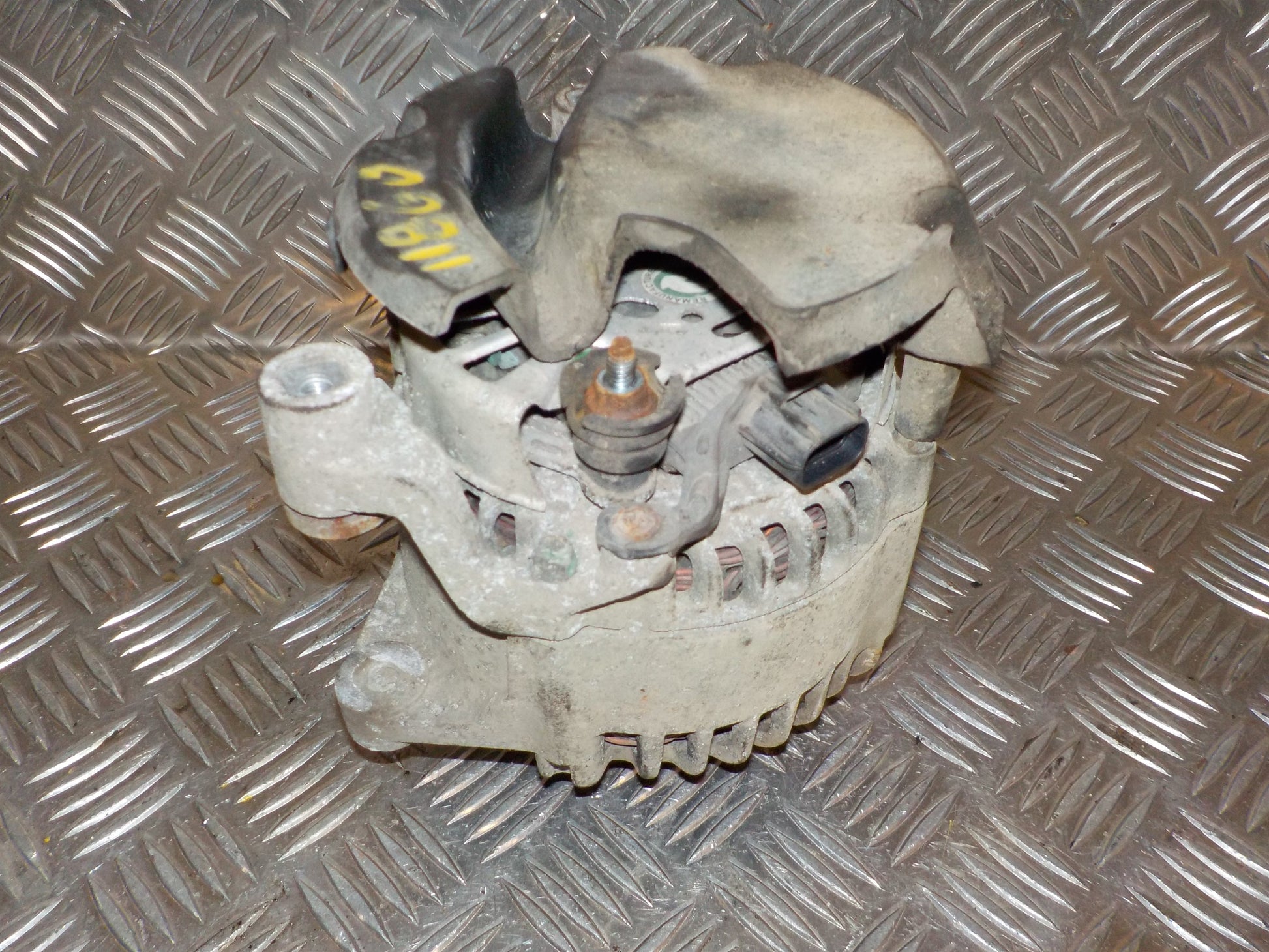 Ford Transit Connect Generator Med OEM Nr. 274968 Fra Ford Ophugger