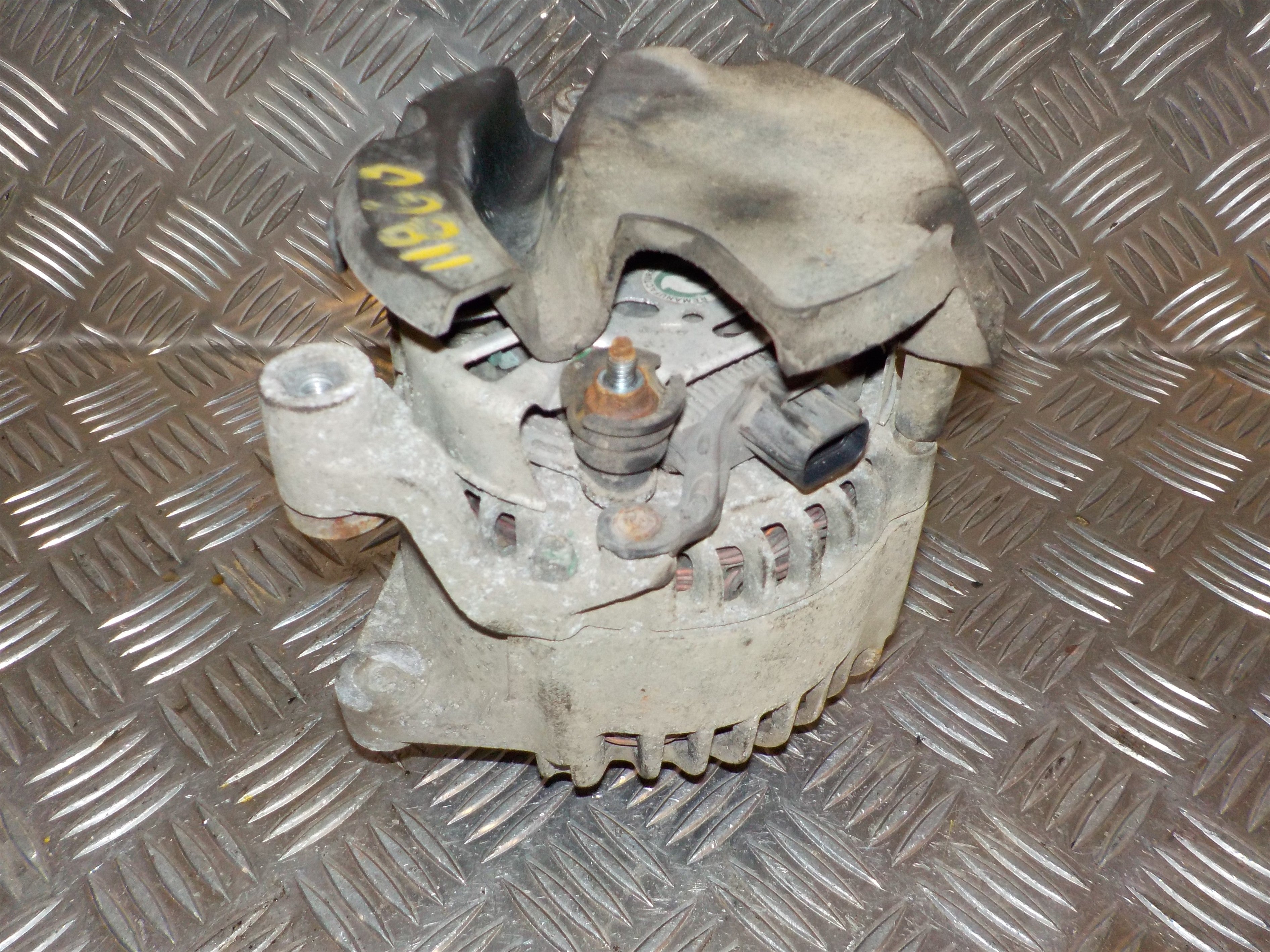 Ford Transit Connect Generator Med OEM Nr. 274968 Fra Ford Ophugger