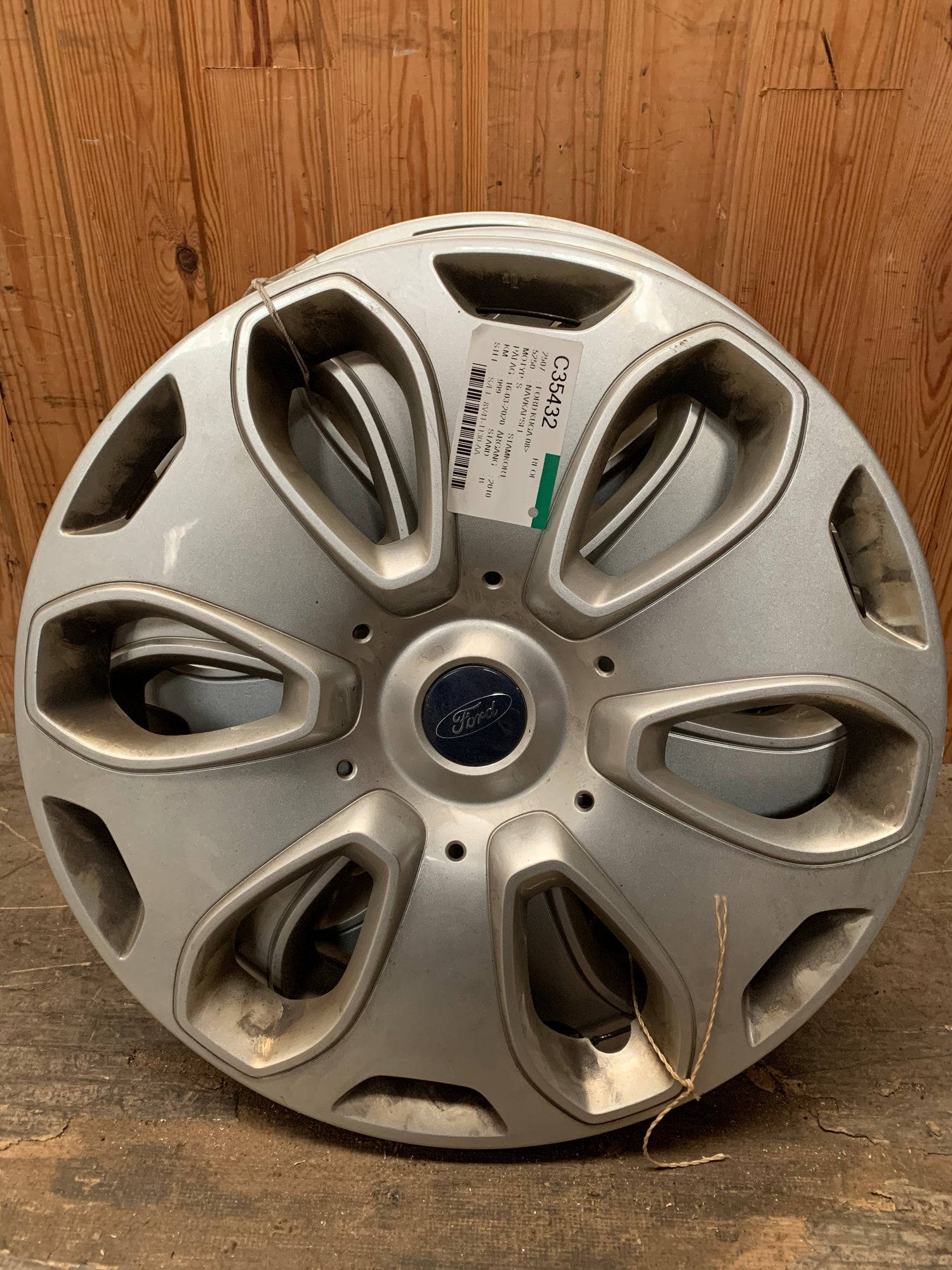 Ford Kuga Navkapsel Med OEM Nr. 8V411130AA Fra Ford Ophugger