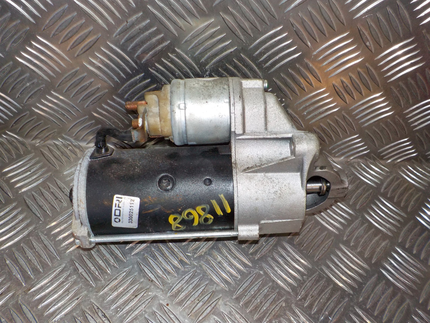 Nissan Primera P12 Starter Med OEM Nr. 0200012 Fra Nissan Ophugger