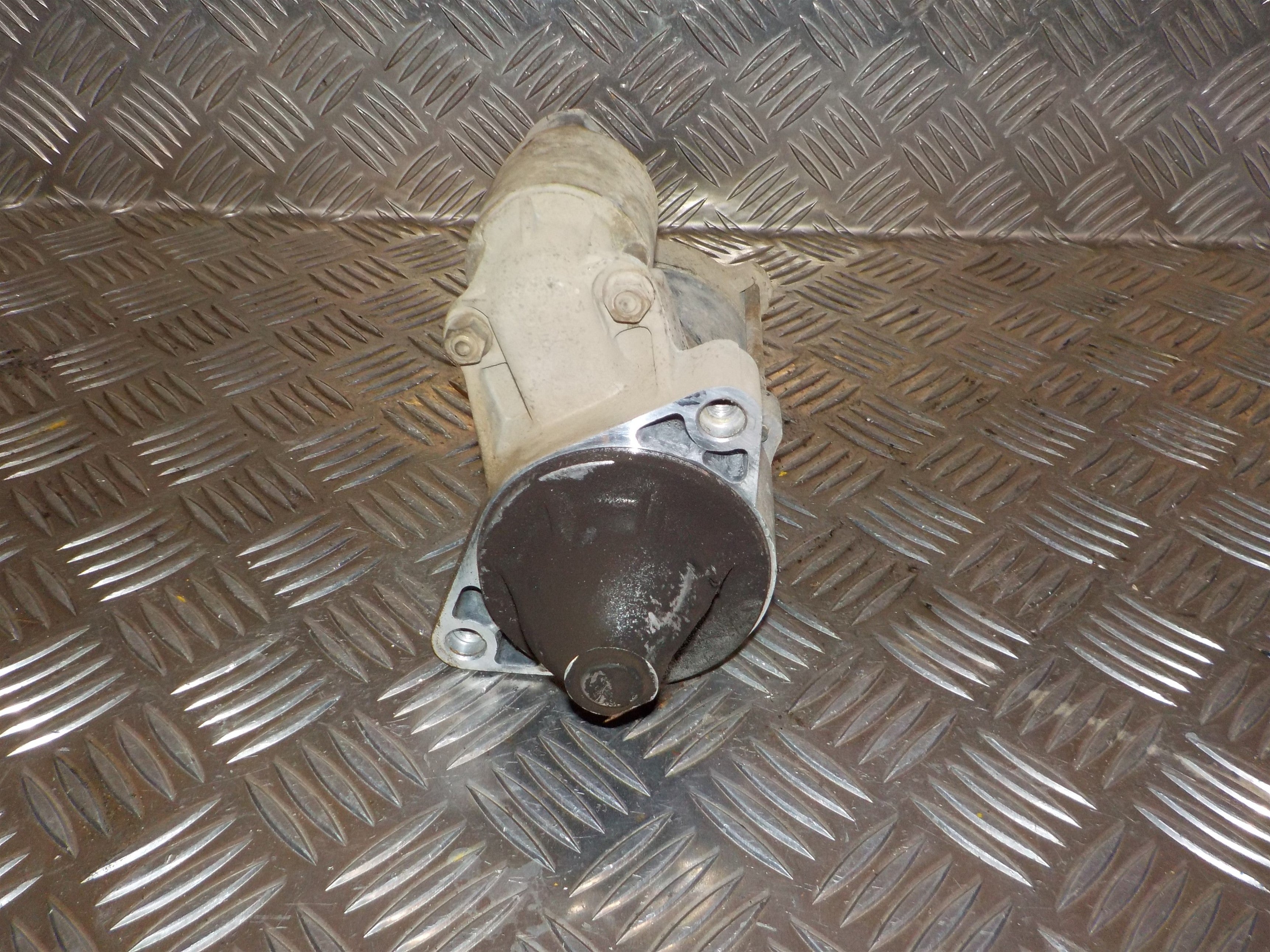 Suzuki Alto Starter Med OEM Nr. 3110079F00 Fra Suzuki Ophugger