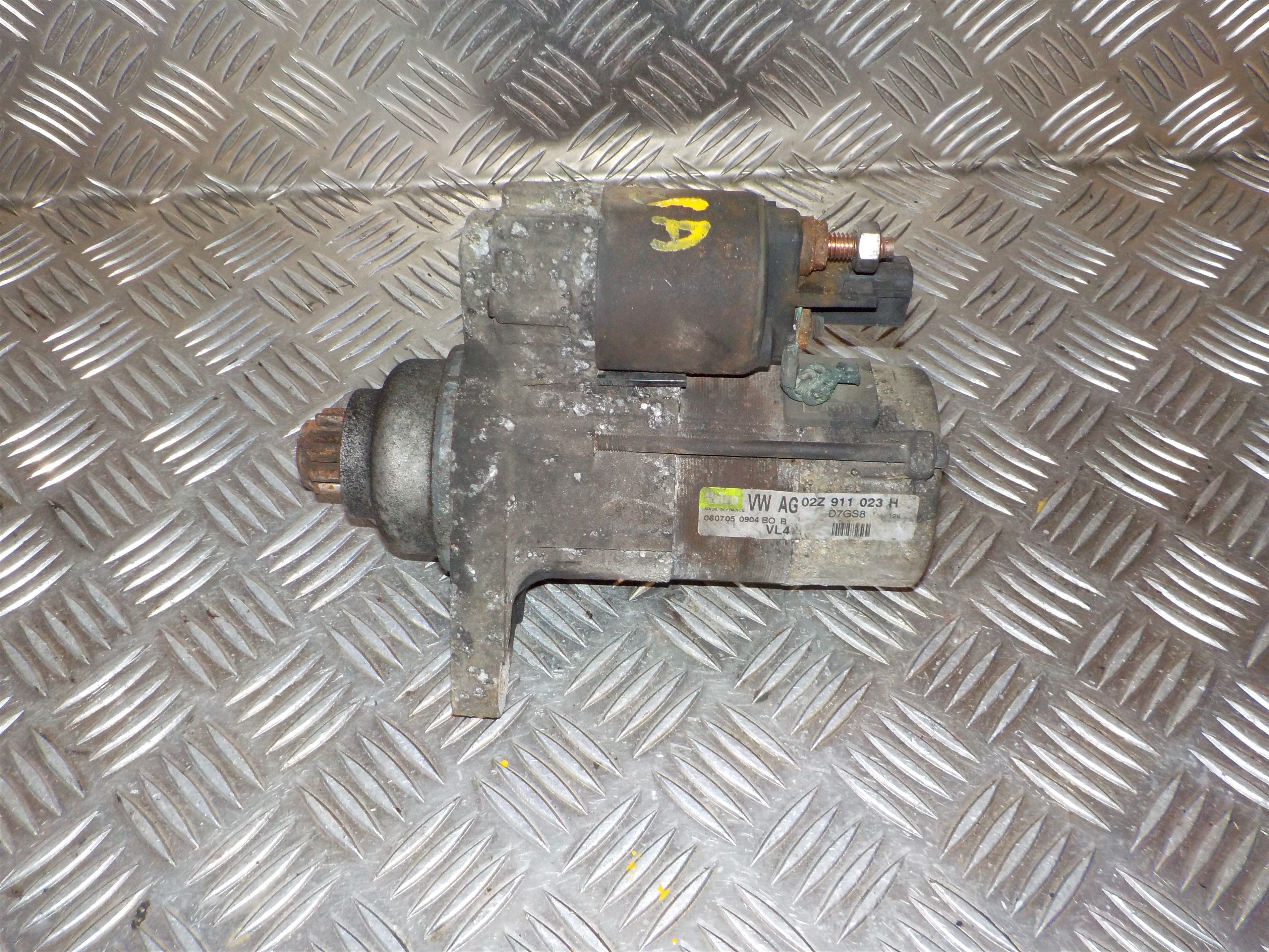 VW Transporter T5 Starter Med OEM Nr. 02Z911023H Fra VW Ophugger