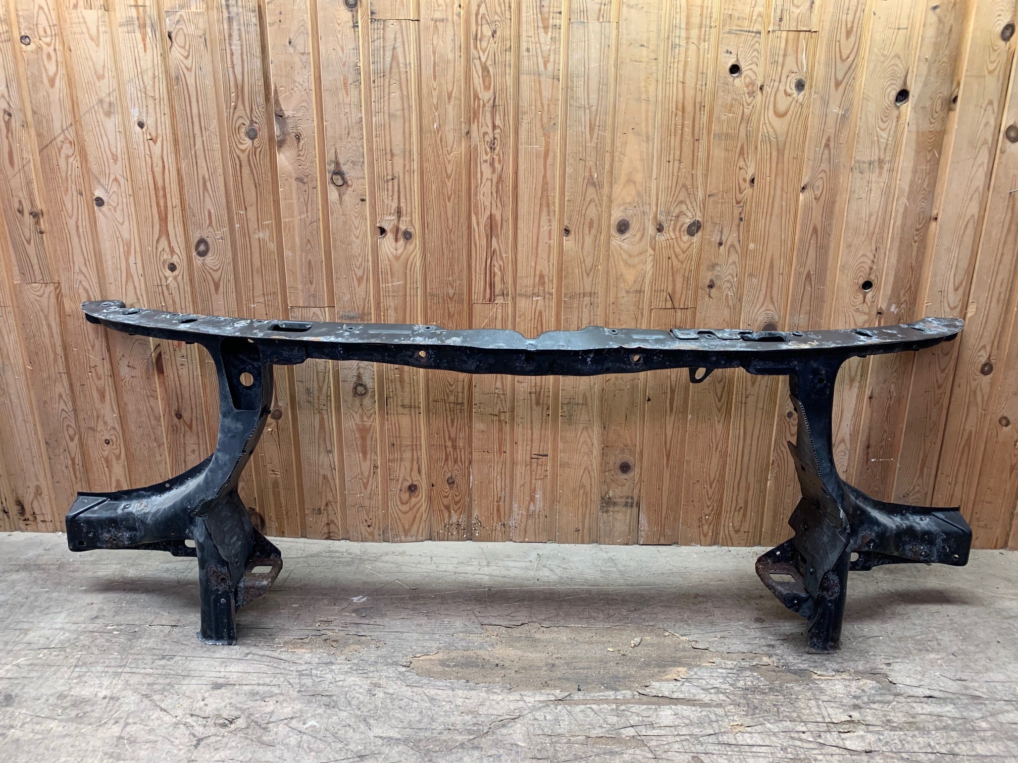 VW Transporter T5 Frontkasse Med OEM Nr. 7H0805598 Fra VW Ophugger