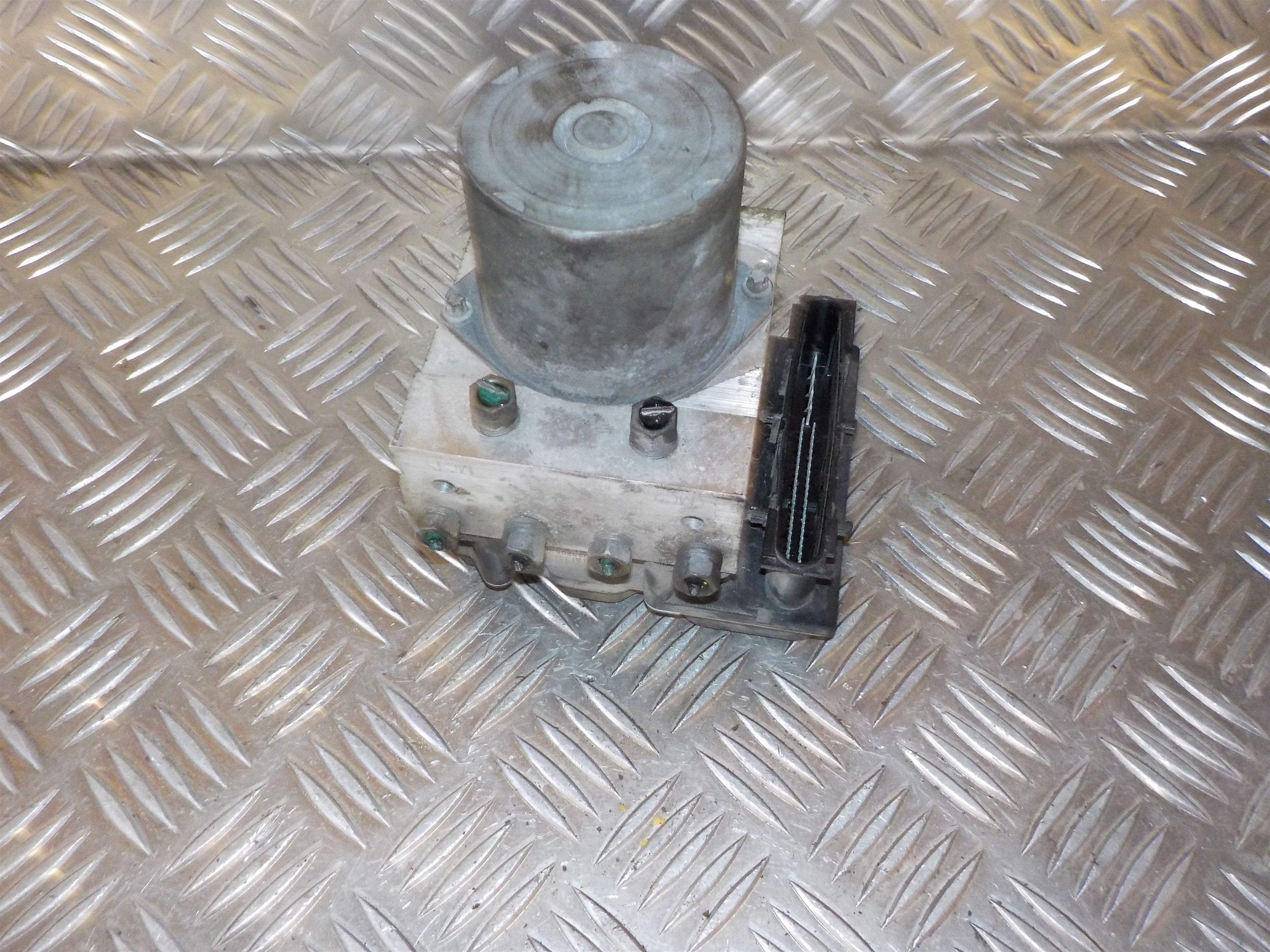 Renault Megane 2 ABS Pumpe Med OEM Nr. 8200107241 Fra Renault Ophugger