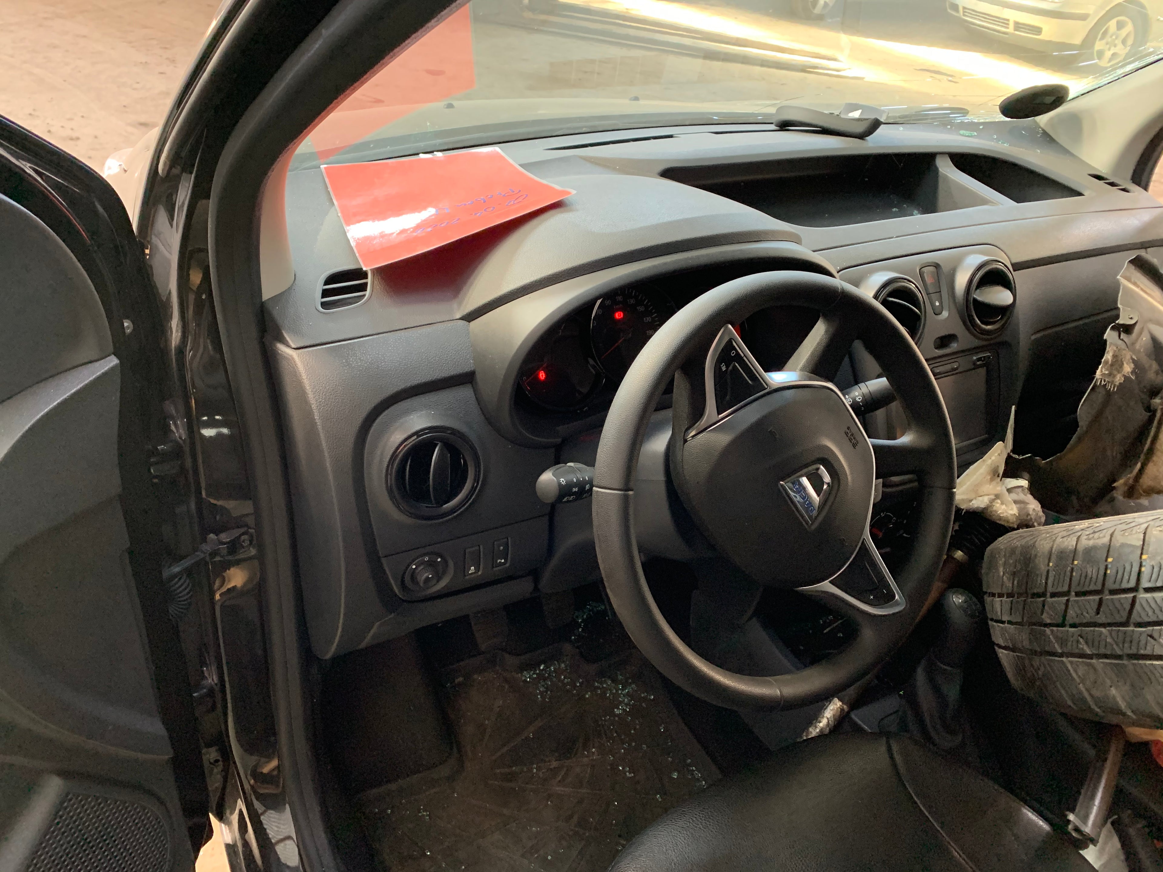 Dacia Dokker Pluk-Selv-Bil Med OEM Nr. Ophugger Fra Dacia Ophugger