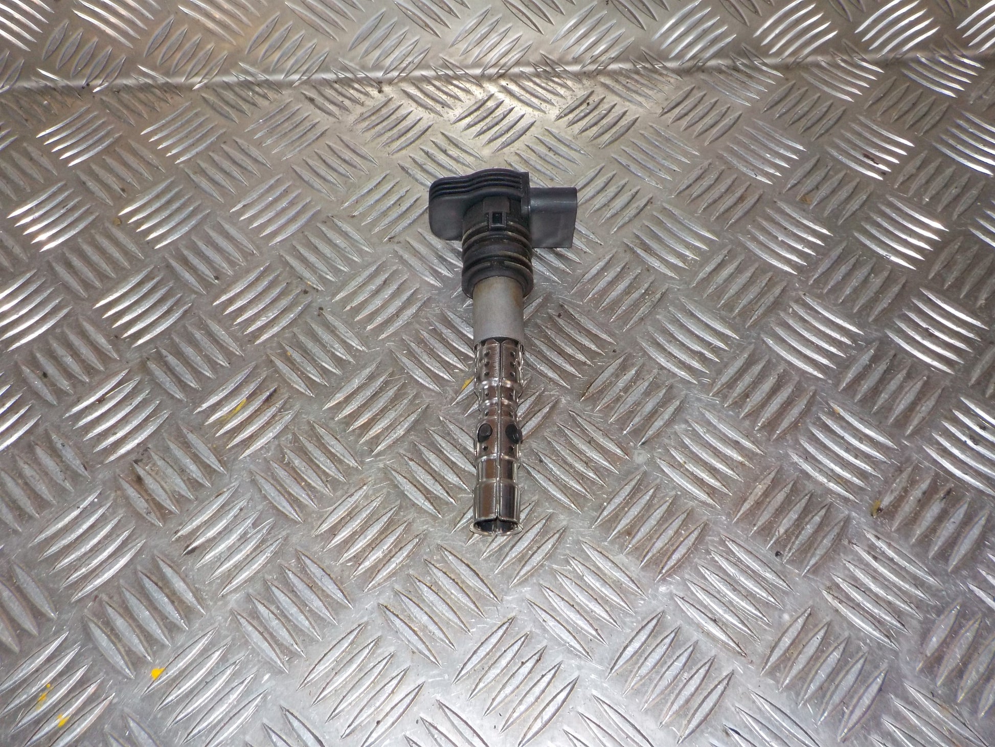 VW Passat 3B Tændspole El Med OEM Nr. 06B905115R Fra VW Ophugger