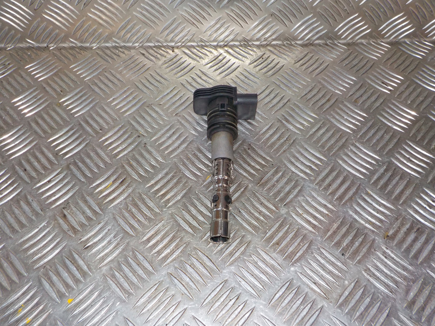 VW Passat 3B Tændspole El Med OEM Nr. 06B905115R Fra VW Ophugger