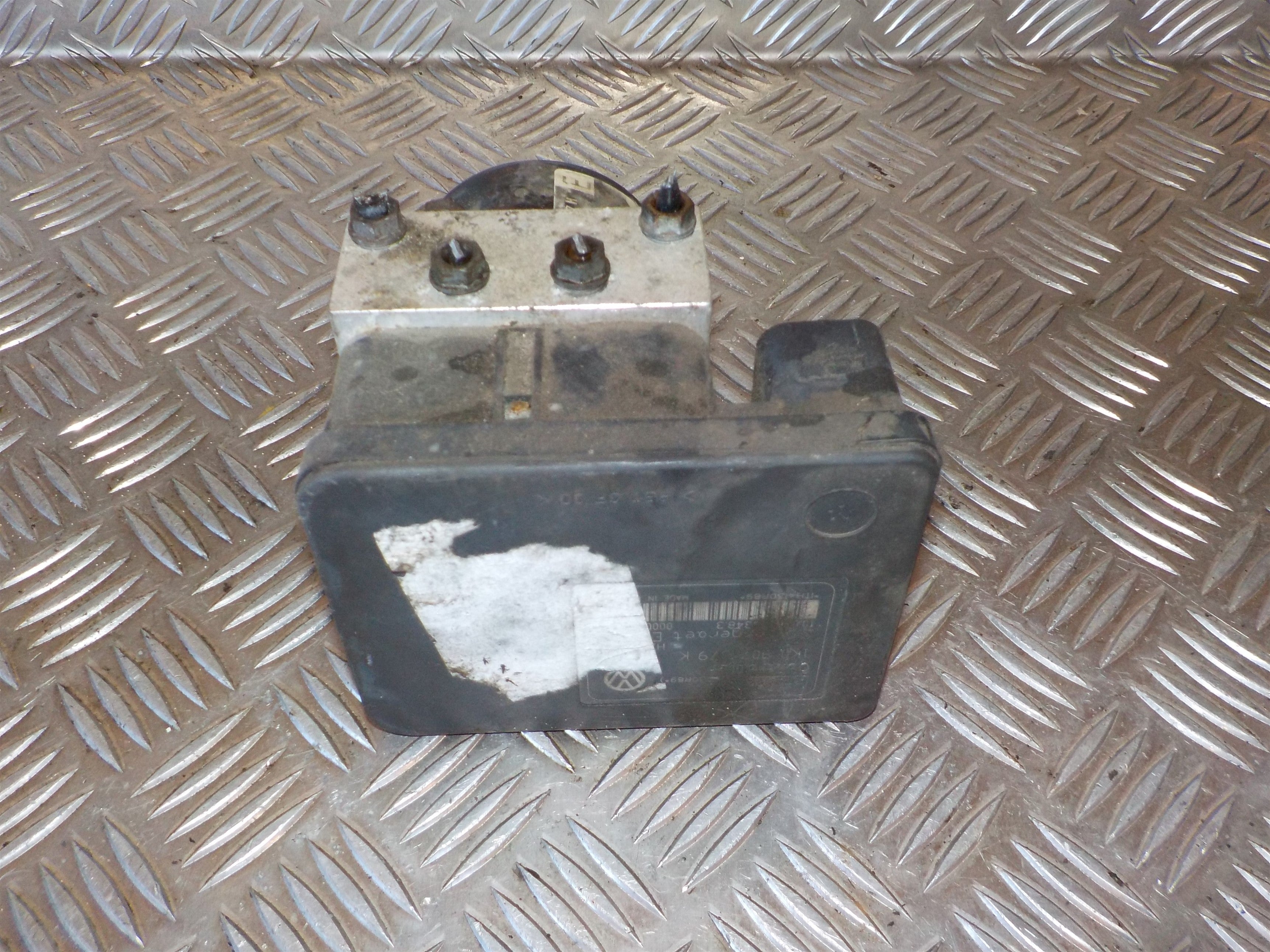 VW Caddy 2K ABS Pumpe Med OEM Nr. 1K0614517H Fra VW Ophugger