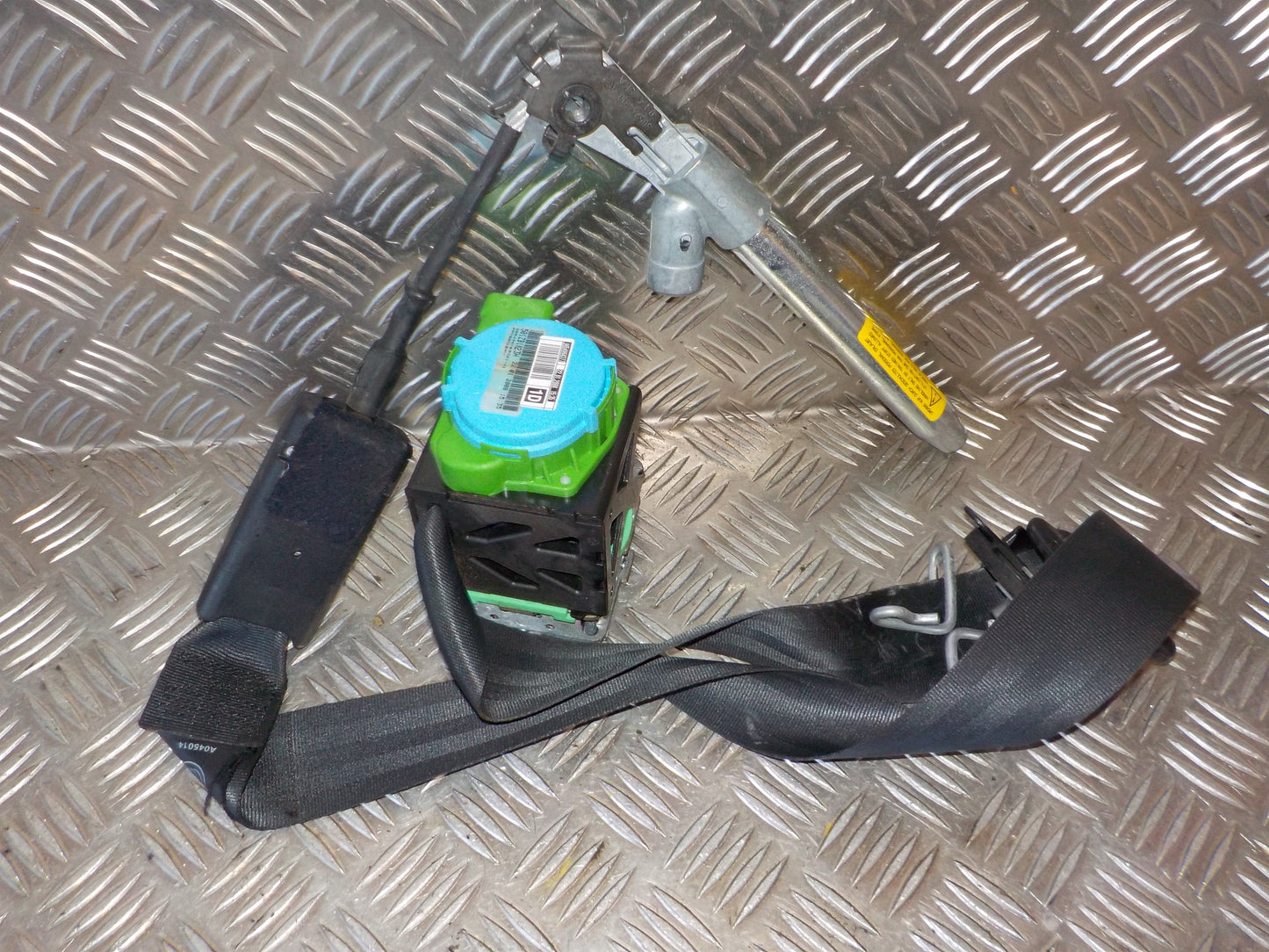 Citroen C4 Grand Picasso Sikkerhedsseler For Med OEM Nr. 8974XG Fra Citroen Ophugger