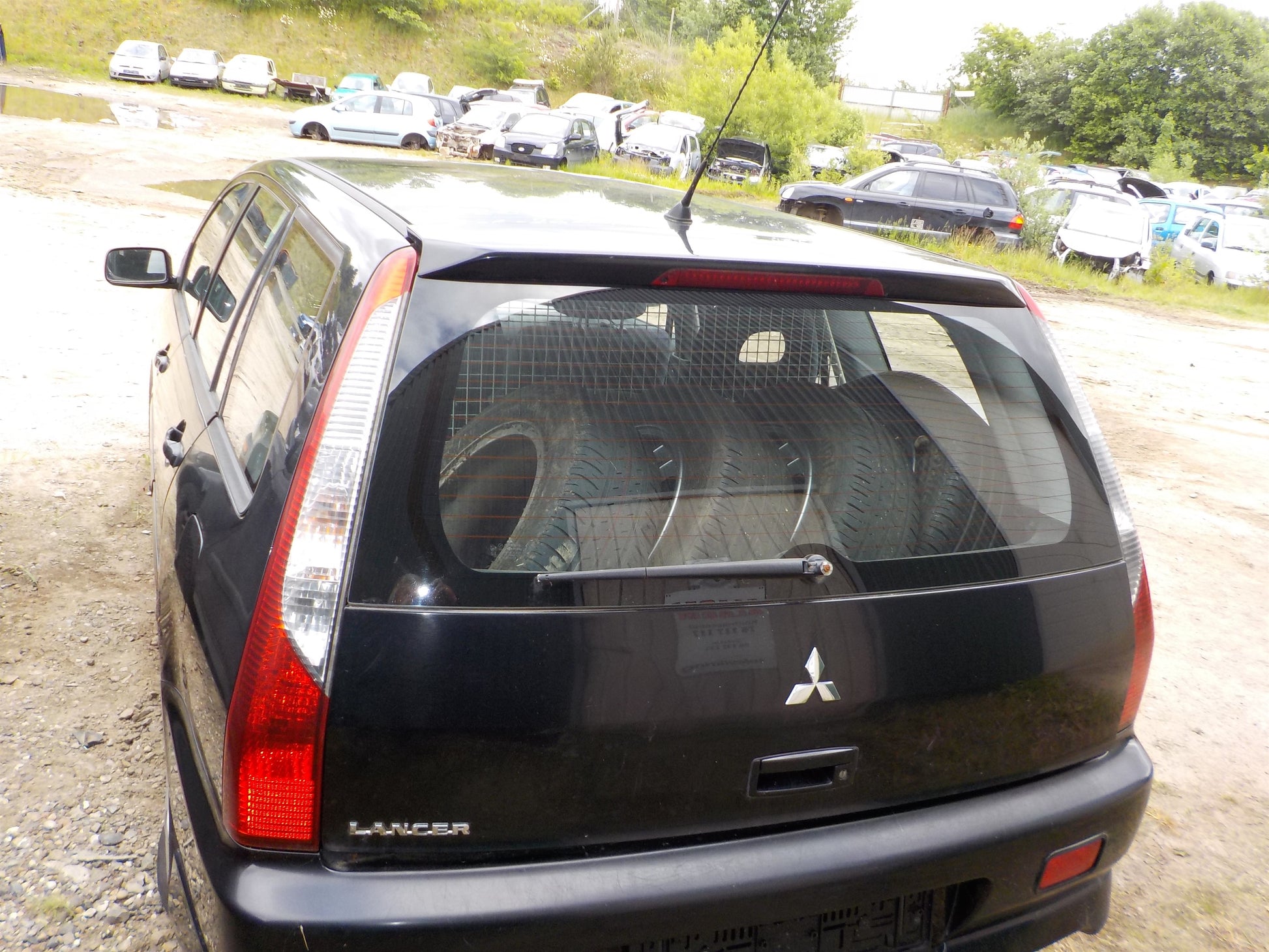 Mitsubishi Lancer Pluk-Selv-Bil Med OEM Nr. Ophugger Fra Mitsubishi Ophugger