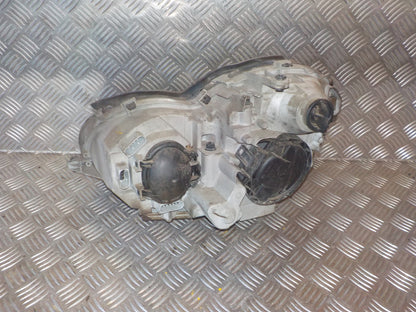 Mercedes C W203 Forlygte Med OEM Nr. A2038201261 Fra Mercedes Ophugger