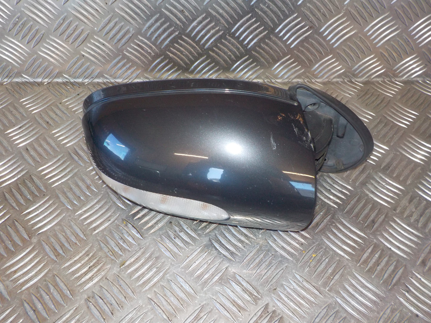 Mercedes C W203 Sidespejl Med OEM Nr. A2038103276 Fra Mercedes Ophugger