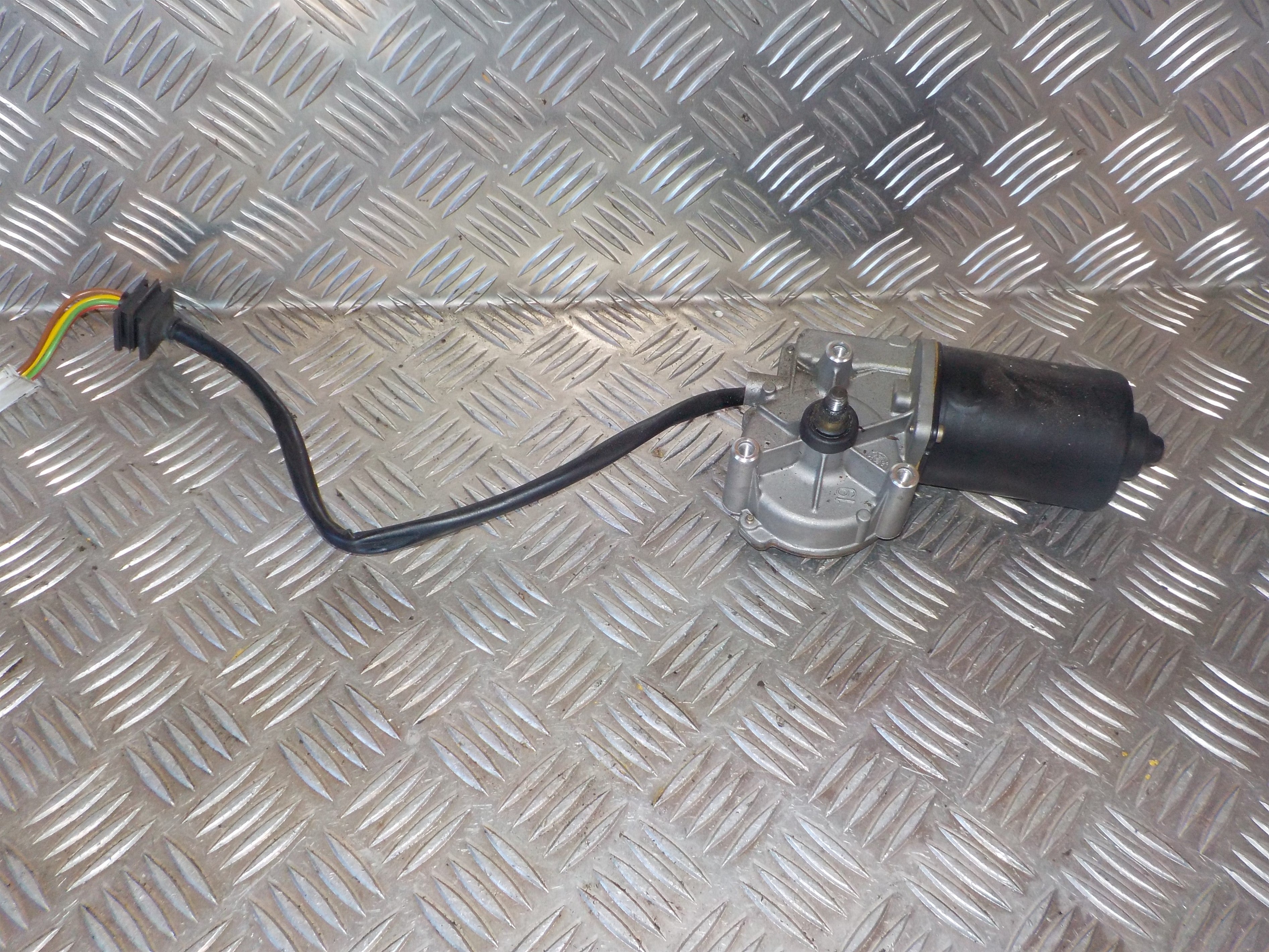 Mercedes C W203 Viskermotor Med OEM Nr. A2038200342 Fra Mercedes Ophugger