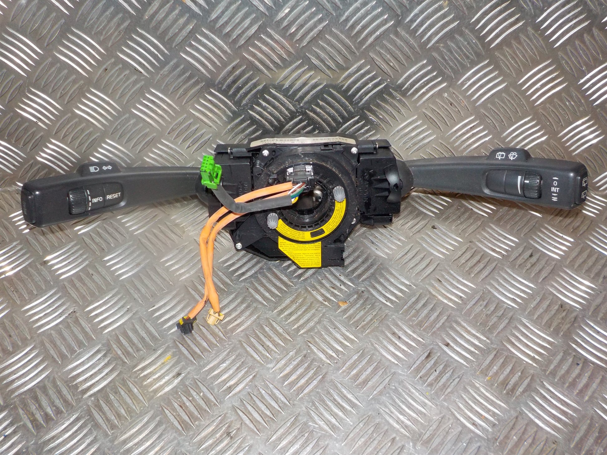 Volvo S40/V50 Kontakt Combi Med OEM Nr. 30773146 Fra Volvo Ophugger