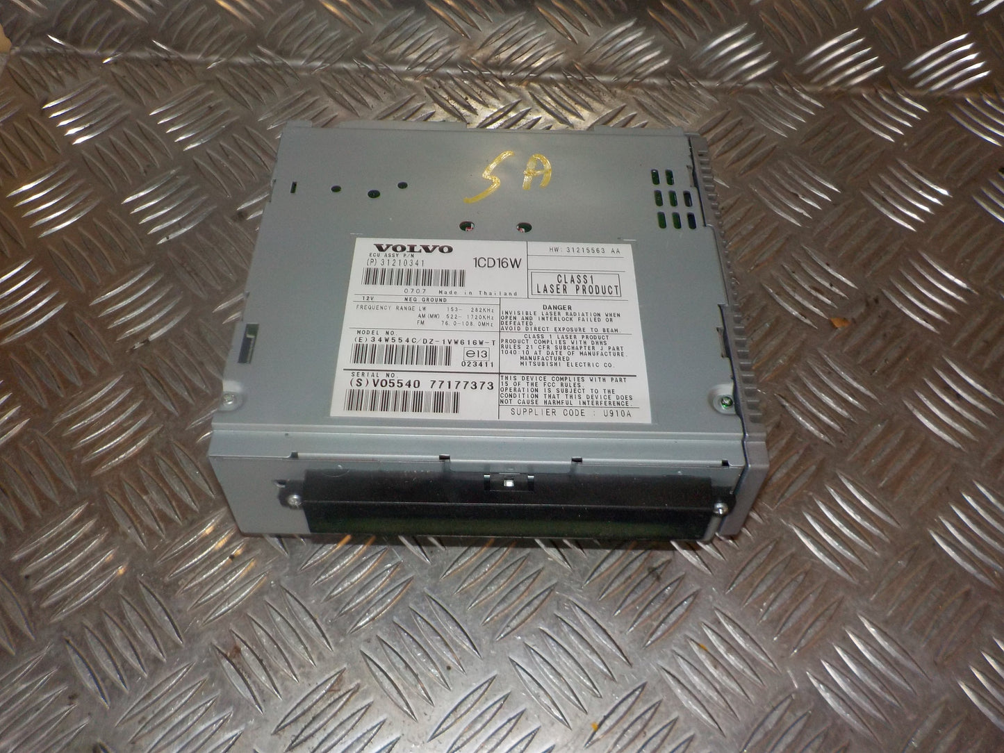 Volvo S40/V50 Radio M/Cd Med OEM Nr. 31210341 Fra Volvo Ophugger
