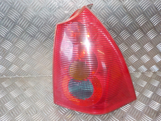 Peugeot 307 Baglygte Med OEM Nr. 6351Q6 Fra Peugeot Ophugger