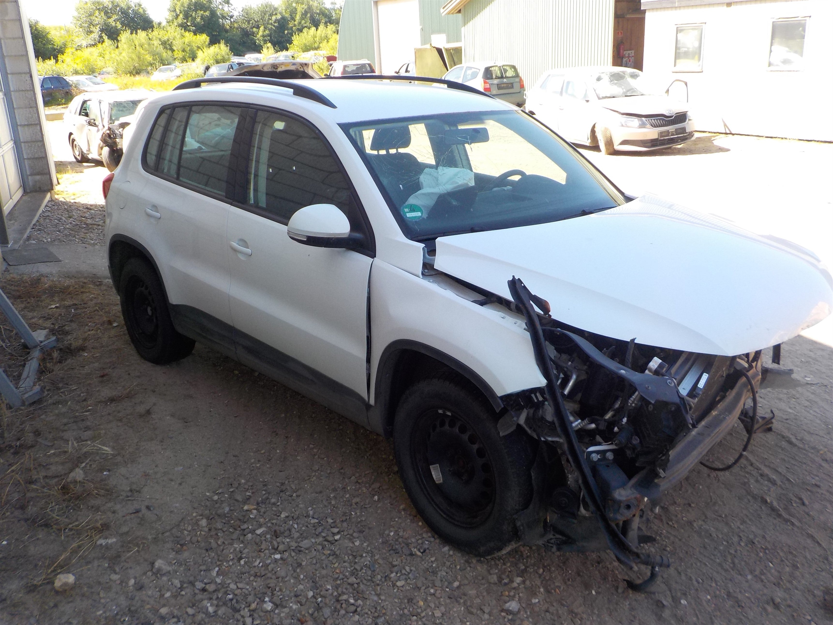 VW Tiguan Pluk-Selv-Bil Med OEM Nr. Ophugger Fra VW Ophugger