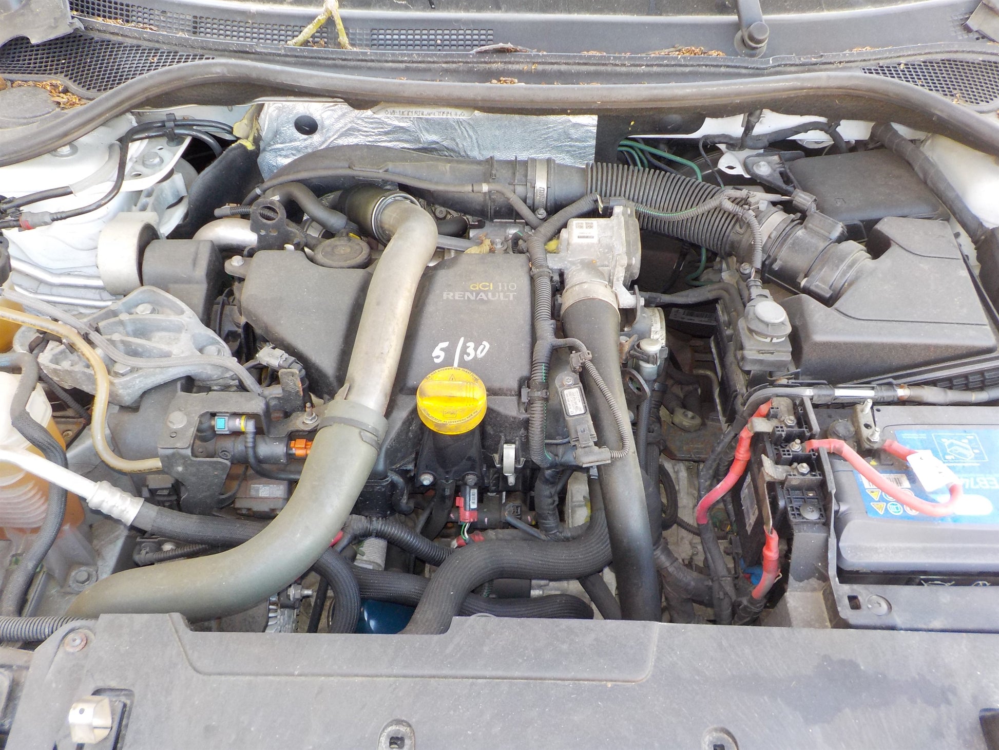 Renault Laguna 3 Pluk-Selv-Bil Med OEM Nr. Ophugger Fra Renault Ophugger