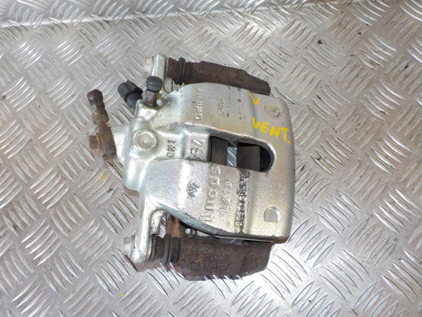 Skoda Roomster Bremsekaliber VF Med OEM Nr. 6Q0615123 Fra Skoda Ophugger