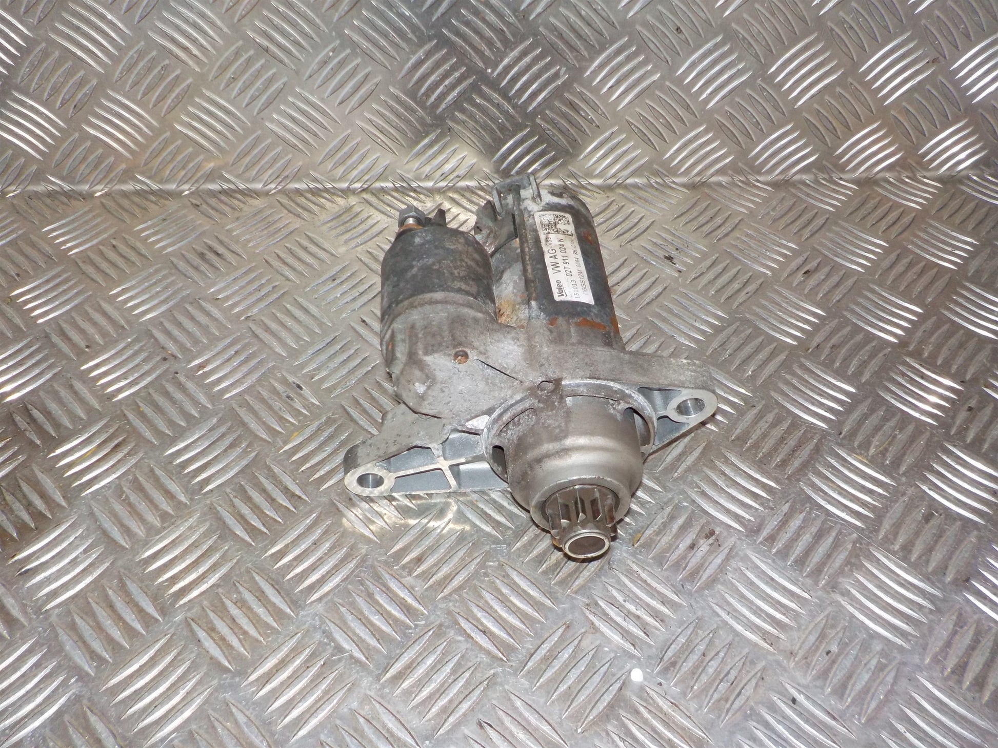VW Polo 6R Starter Med OEM Nr. 02T911024N Fra VW Ophugger