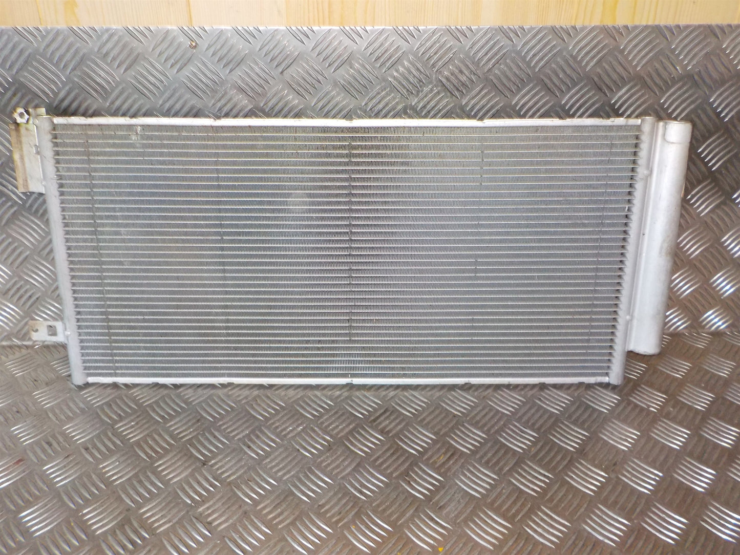 Fiat Punto Evo Køler Aircond Med OEM Nr. Ophugger Fra Fiat Ophugger