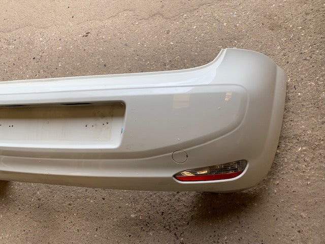 Fiat Punto Evo Bagkofanger Med OEM Nr. 735564075 Fra Fiat Ophugger