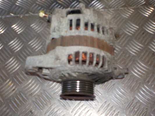 Nissan Primera P11 Generator Med OEM Nr. 23100BU010 Fra Nissan Ophugger