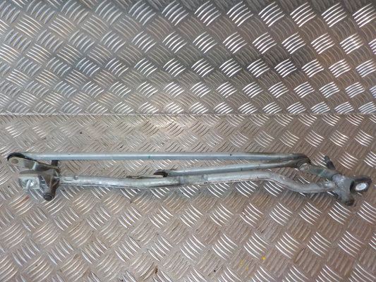 Volvo V70 Viskertræk Med OEM Nr. 31333456 Fra Volvo Ophugger