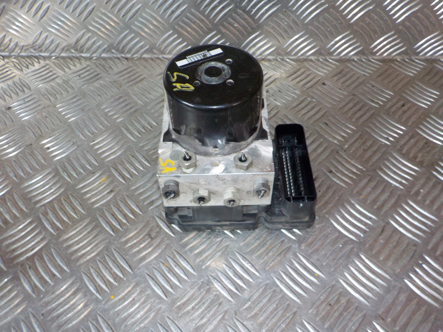 Volvo V70 ABS Pumpe Med OEM Nr. 31329139 Fra Volvo Ophugger