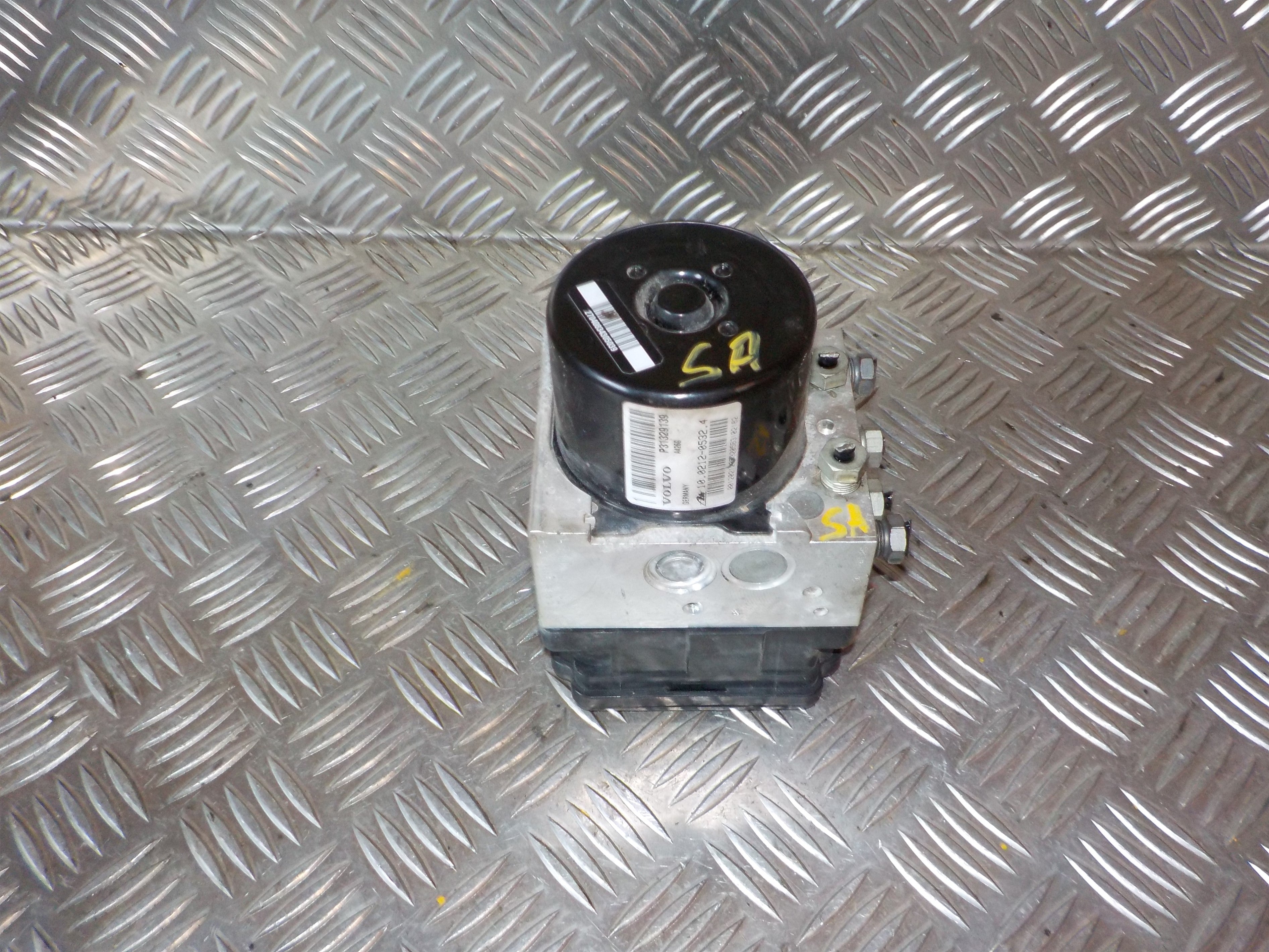 Volvo V70 ABS Pumpe Med OEM Nr. 31329139 Fra Volvo Ophugger