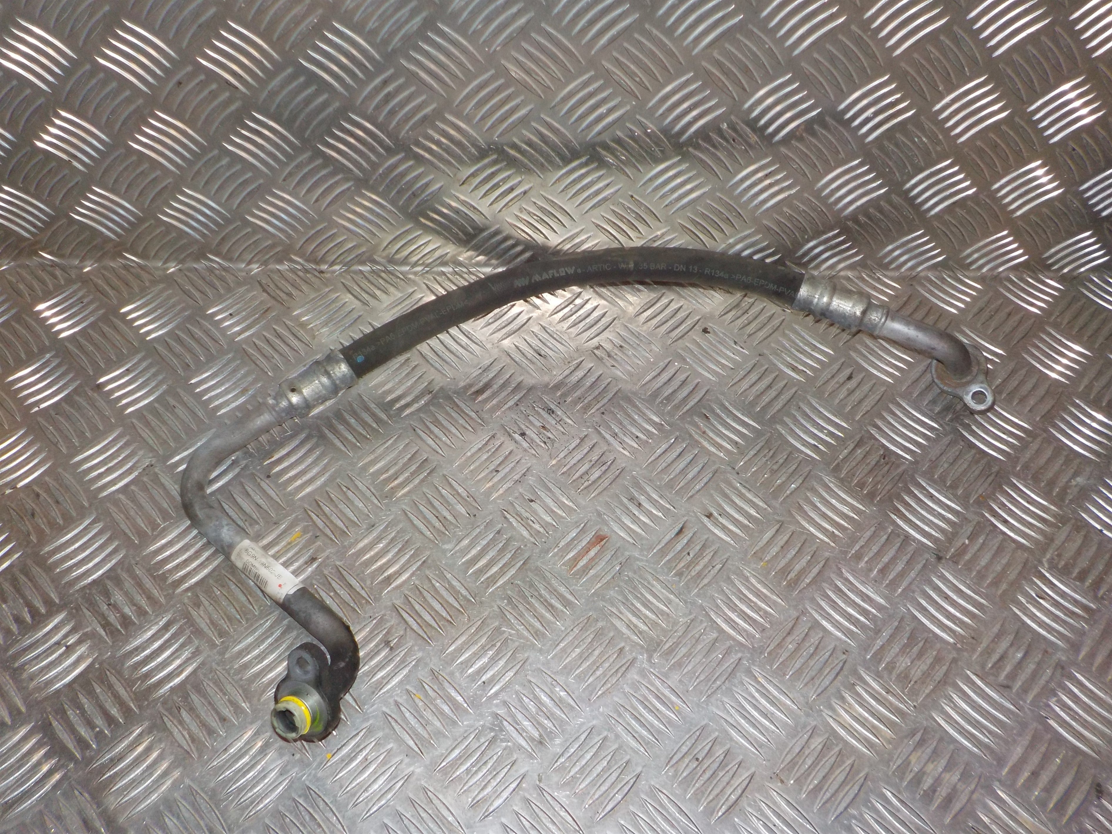 Volvo V70 Aircond. Rør/Slang/Ventiler Med OEM Nr. 31291351 Fra Volvo Ophugger