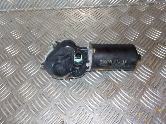 Nissan Primera P12 Viskermotor Med OEM Nr. Ophugger Fra Nissan Ophugger